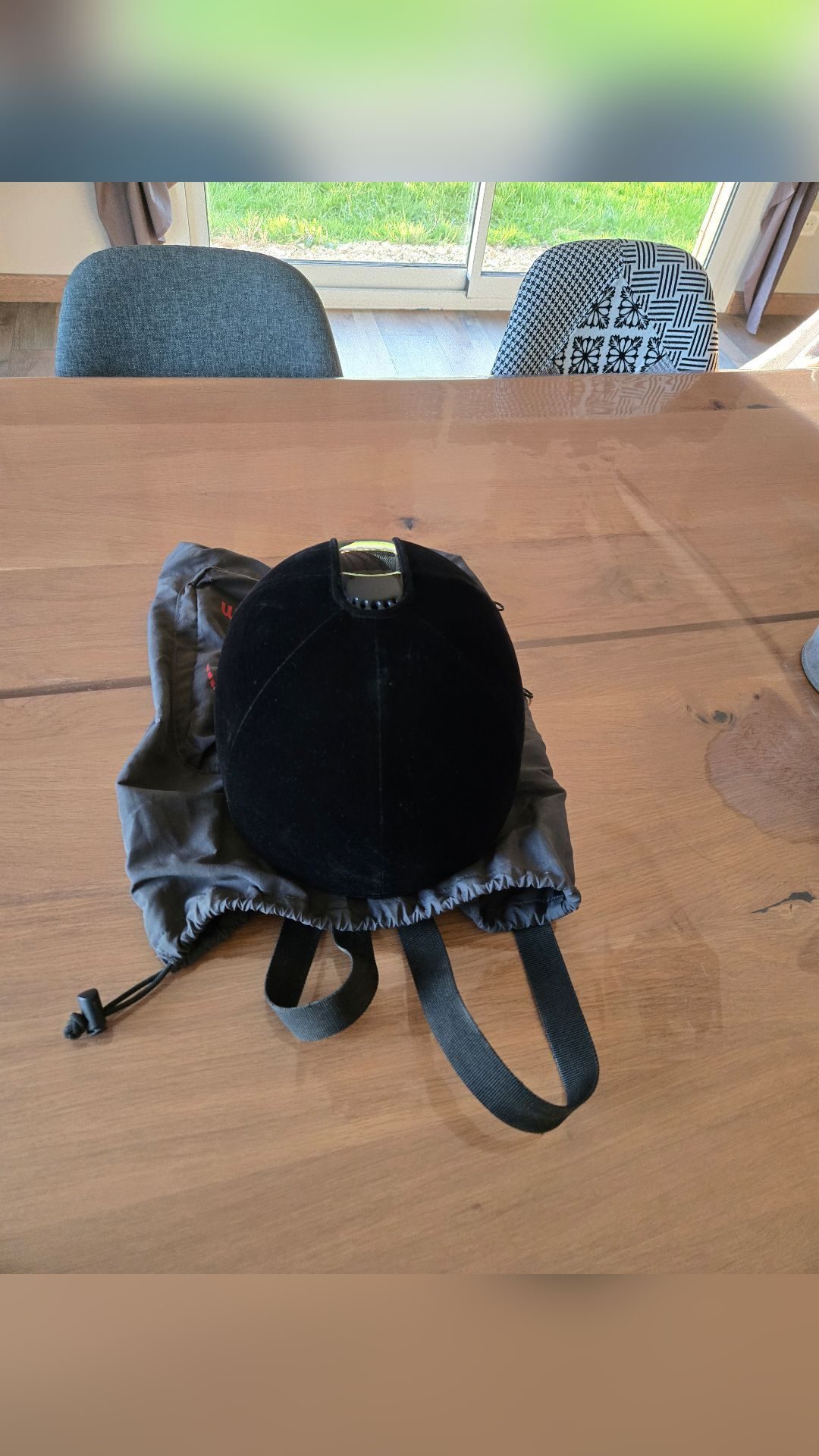 Bombe GPA alcantara full black, média 2