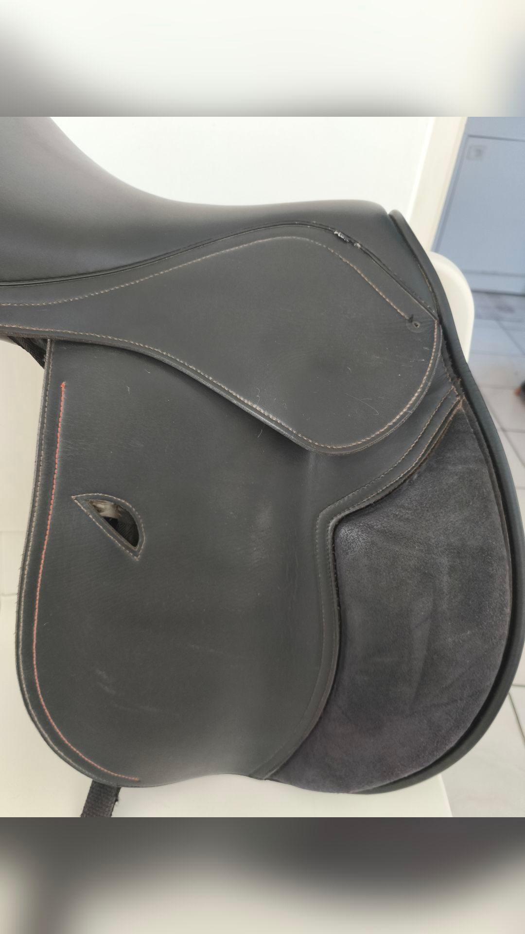 Selle mixte Fouganza 16,5" noir, média 3