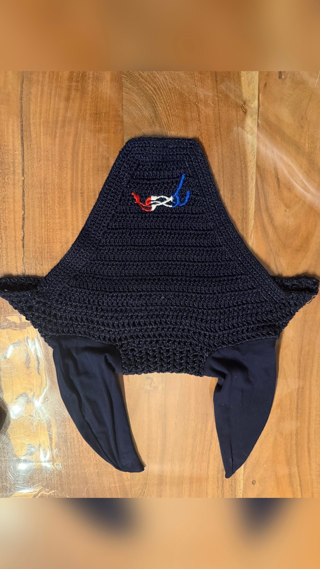 Tapis + bonnet Pénélope bleu marine logo France, média 4