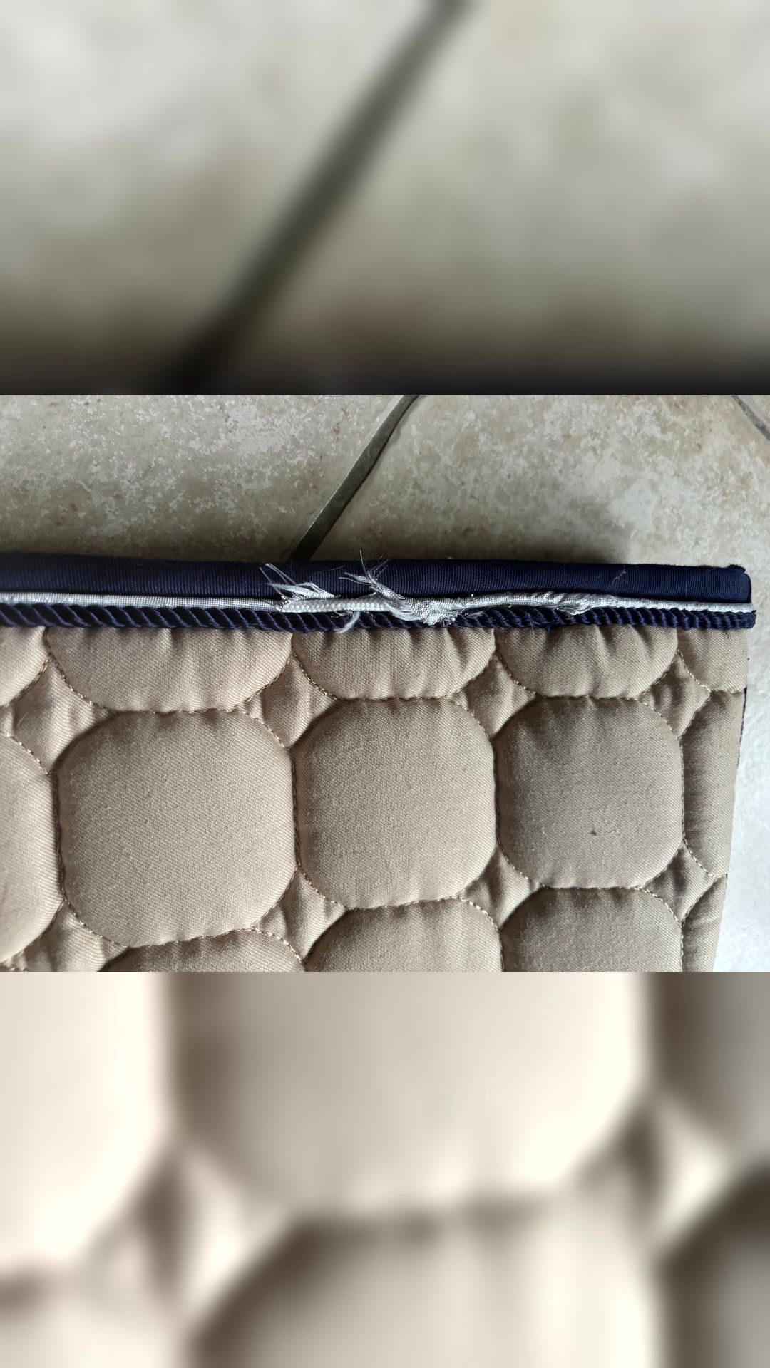 Tapis beige, média 3