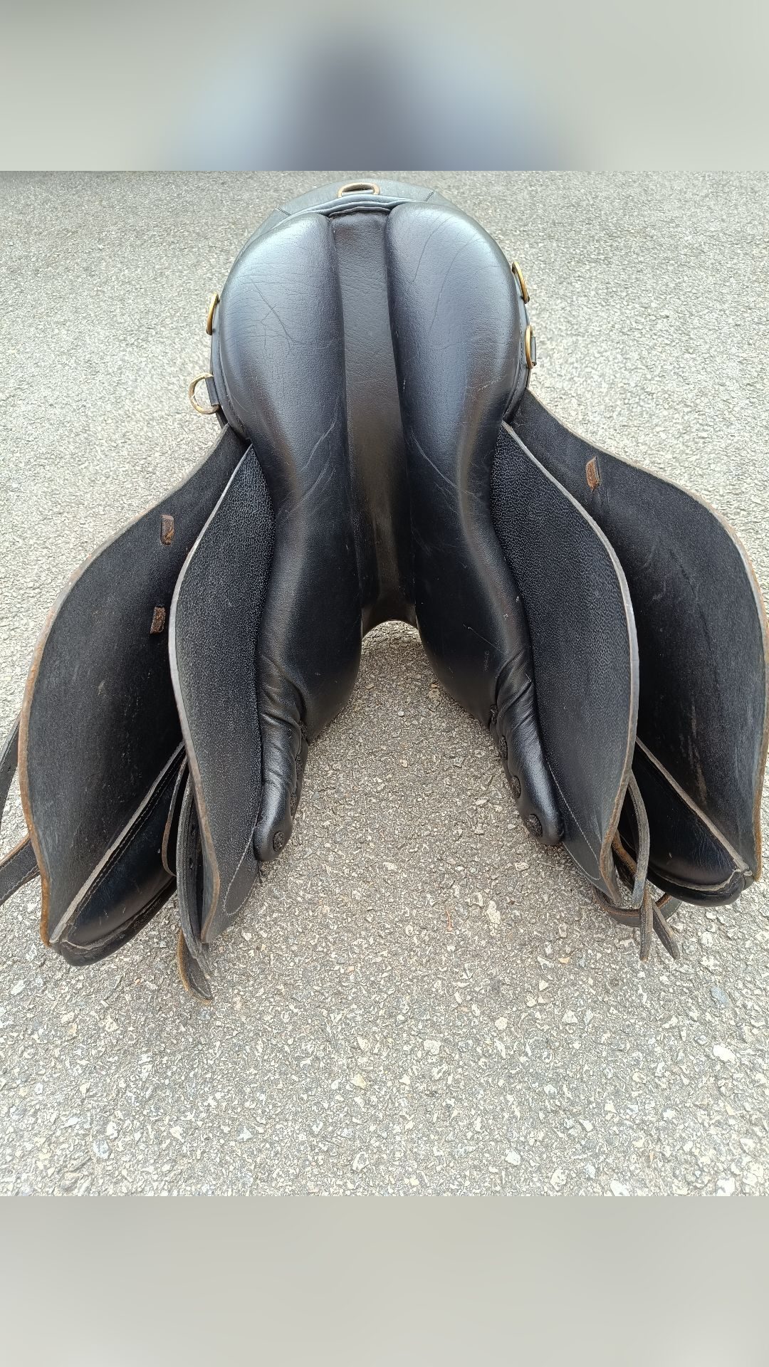 Selle Decathlon très peu servie, média 6