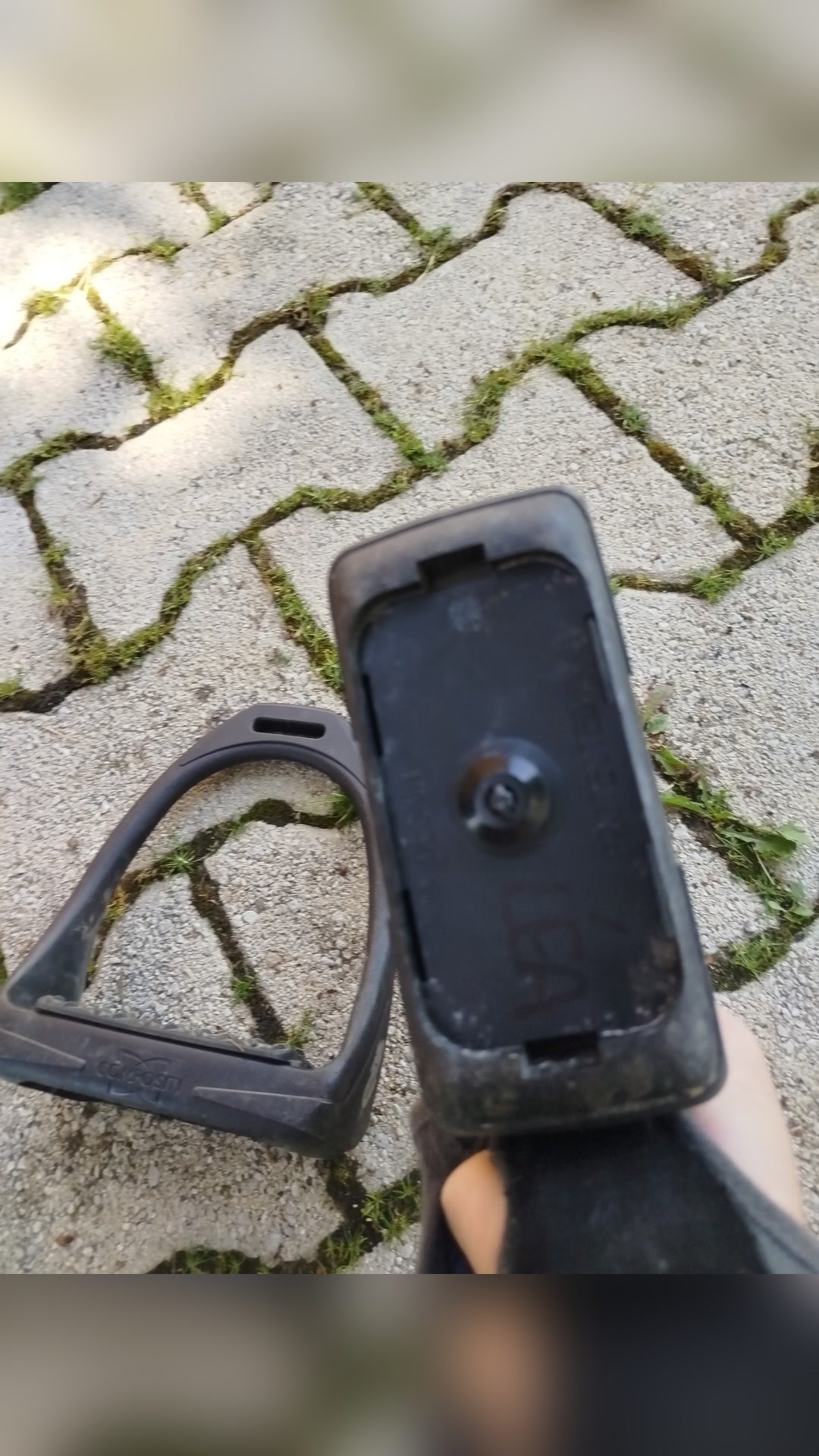 Étrier composit, média 3