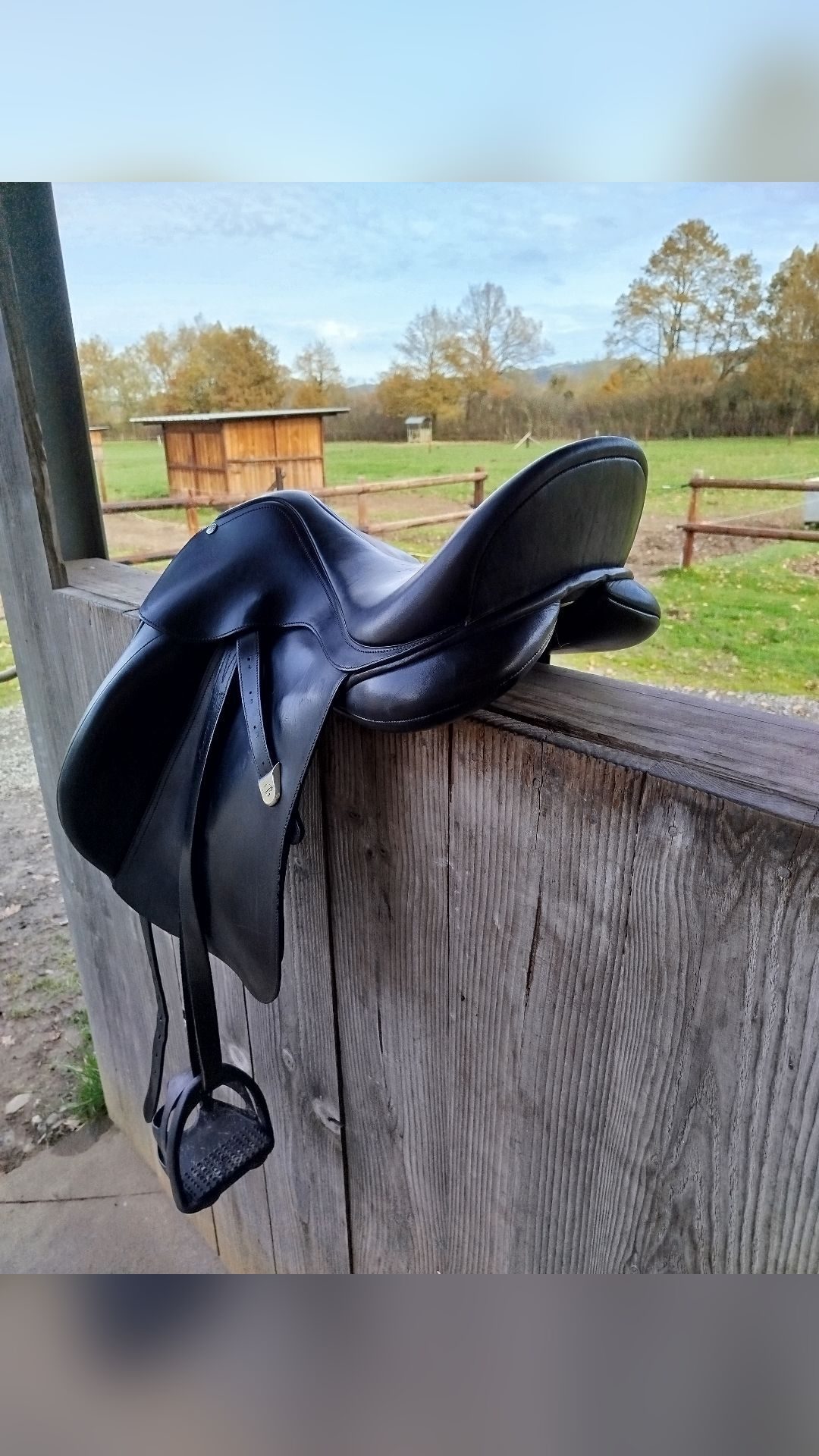 Selle dressage 17pouces, média 5