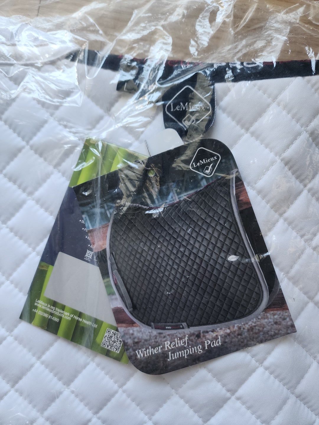 Tapis blanc LeMieux SportPro, média 5