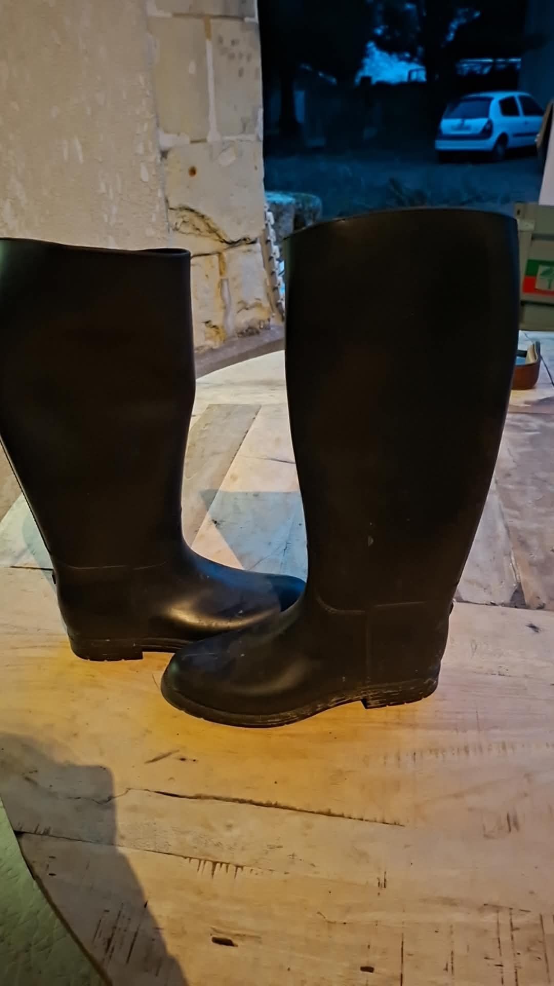 Botte noir, média 2