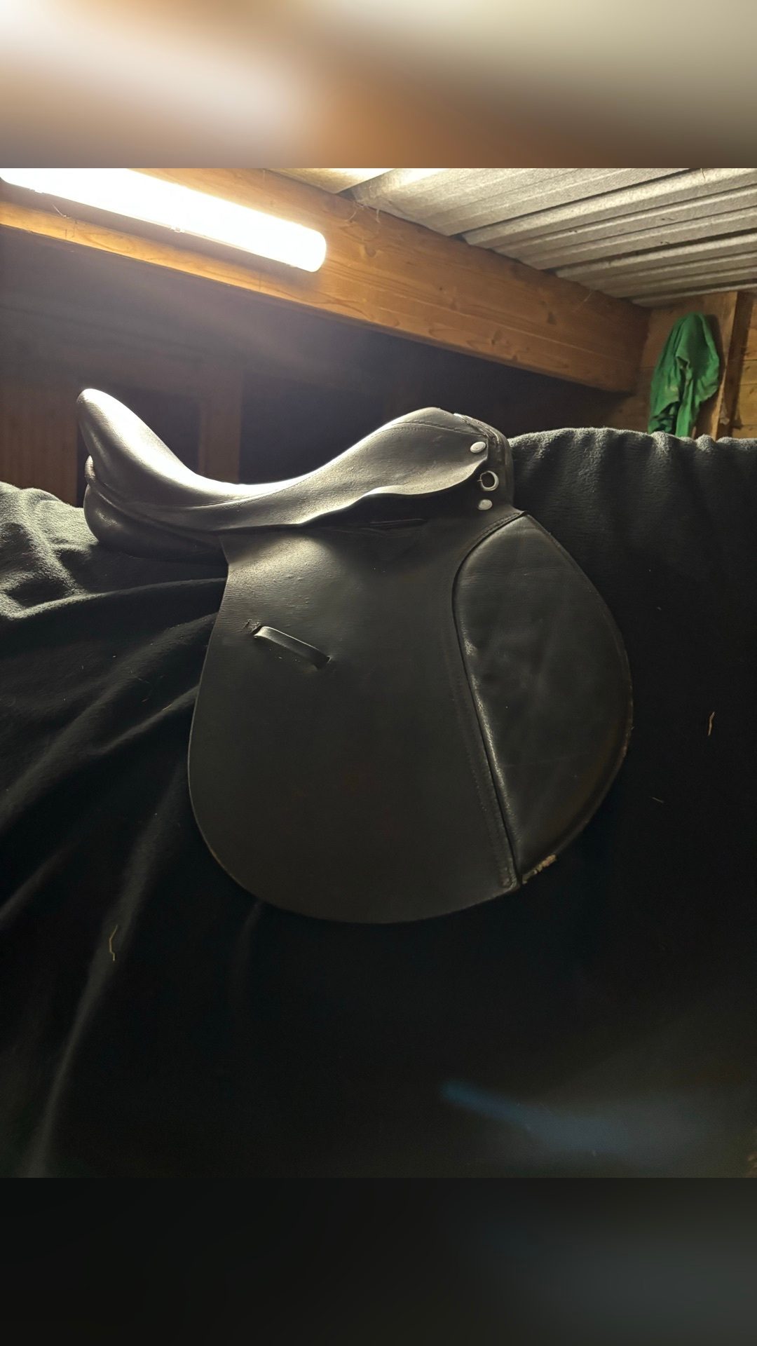 Selle en cuir noir 16,5 pouces, média 5