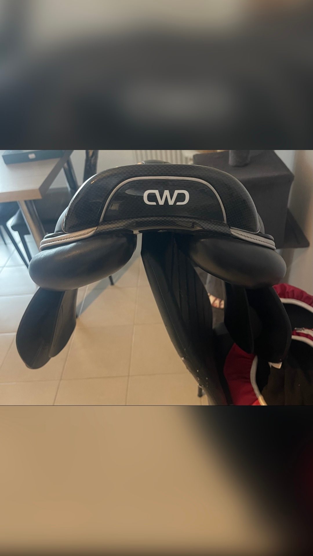 Selle CWD 2GS noir 17 pouces, média 4