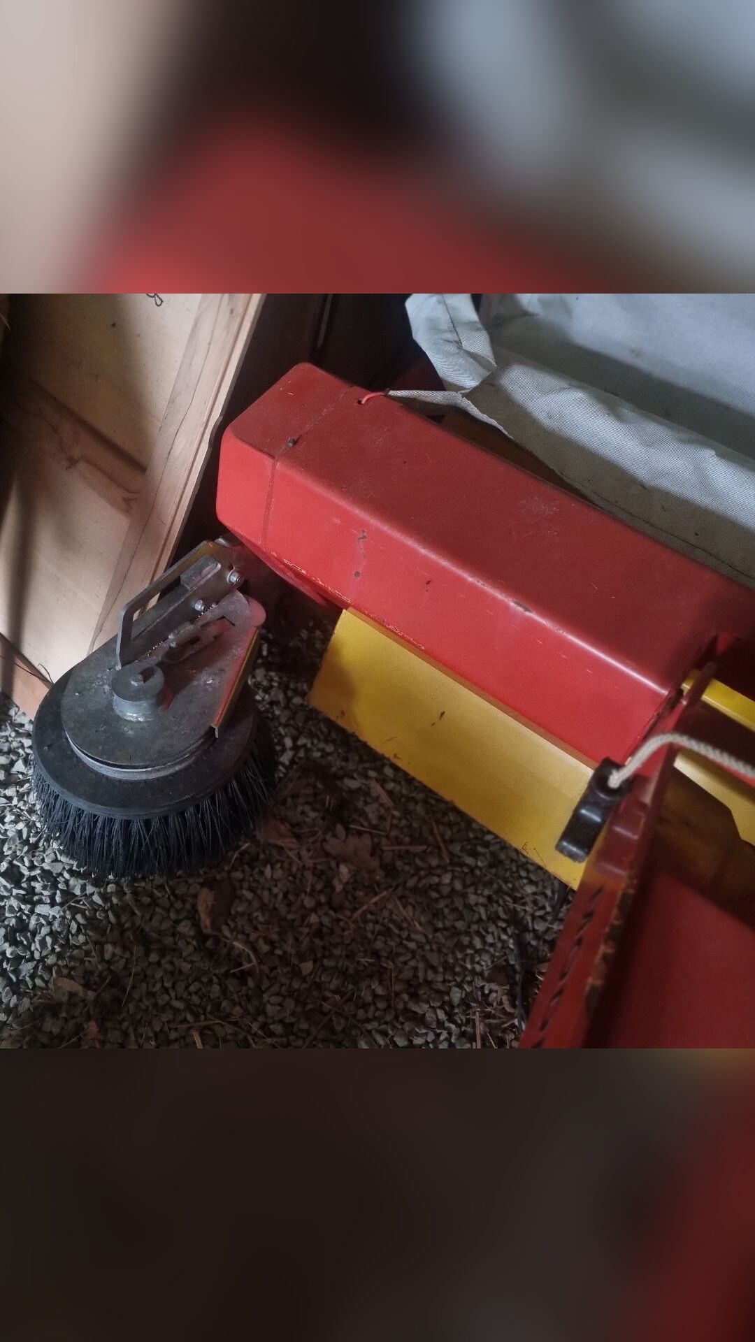 BALAYEUSE RAMASSEUSE RABAUD T2000IE, média 4