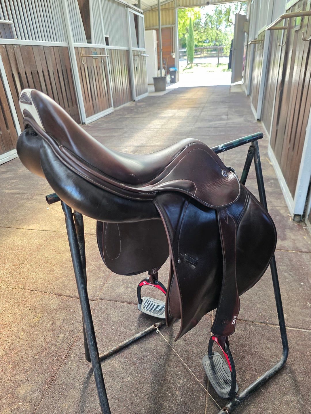Selle de saut PRESTIGE  18', média 4