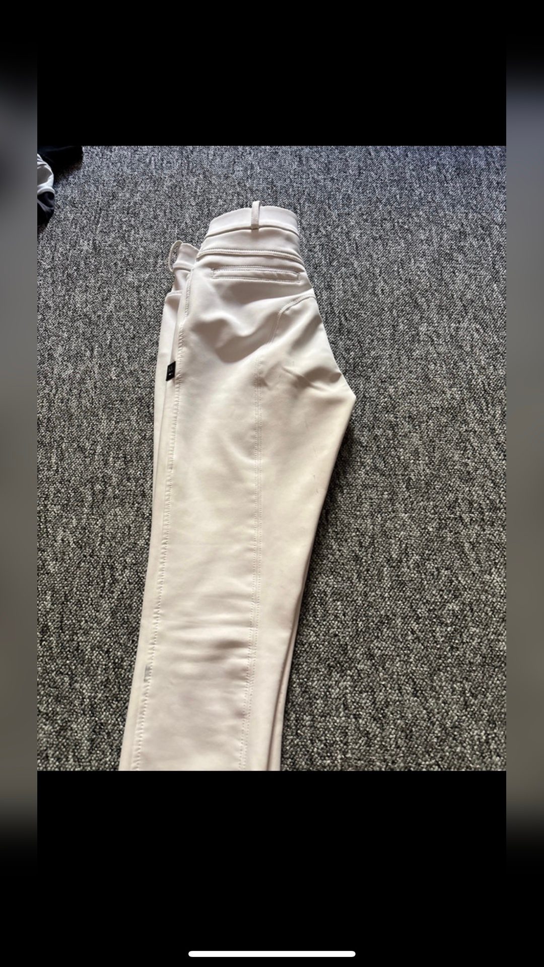 Pantalon blanc, média 9