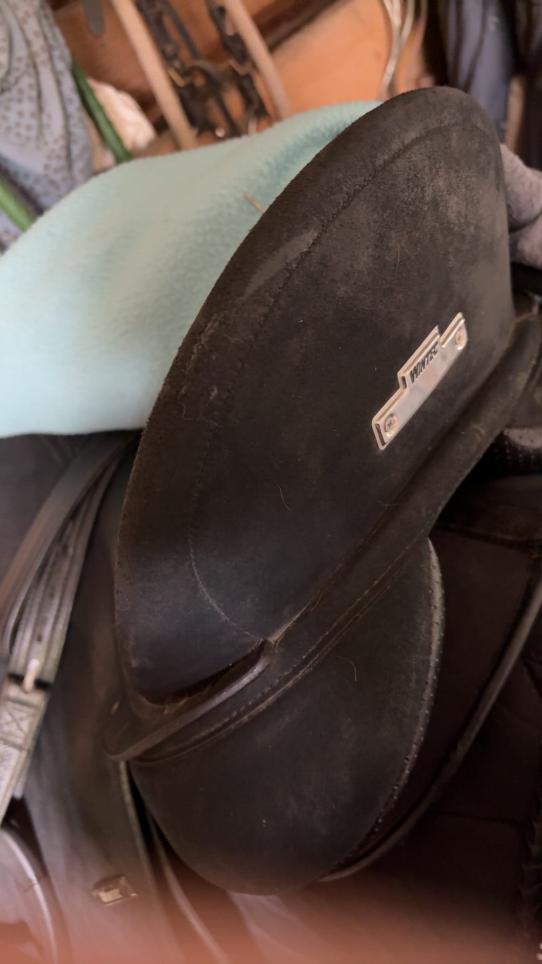 selle Wintec Isabell dressage 17 pouces, média 3