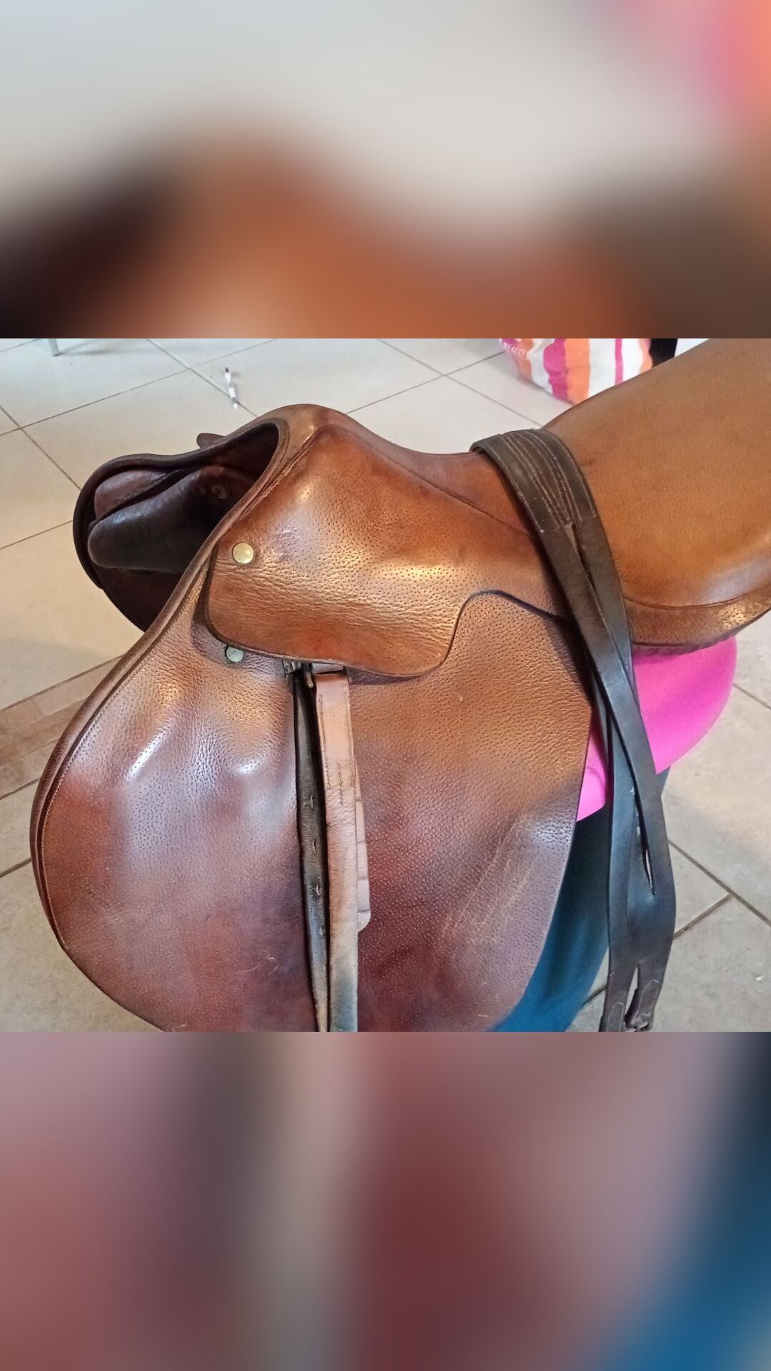 Selle en cuir, média 3