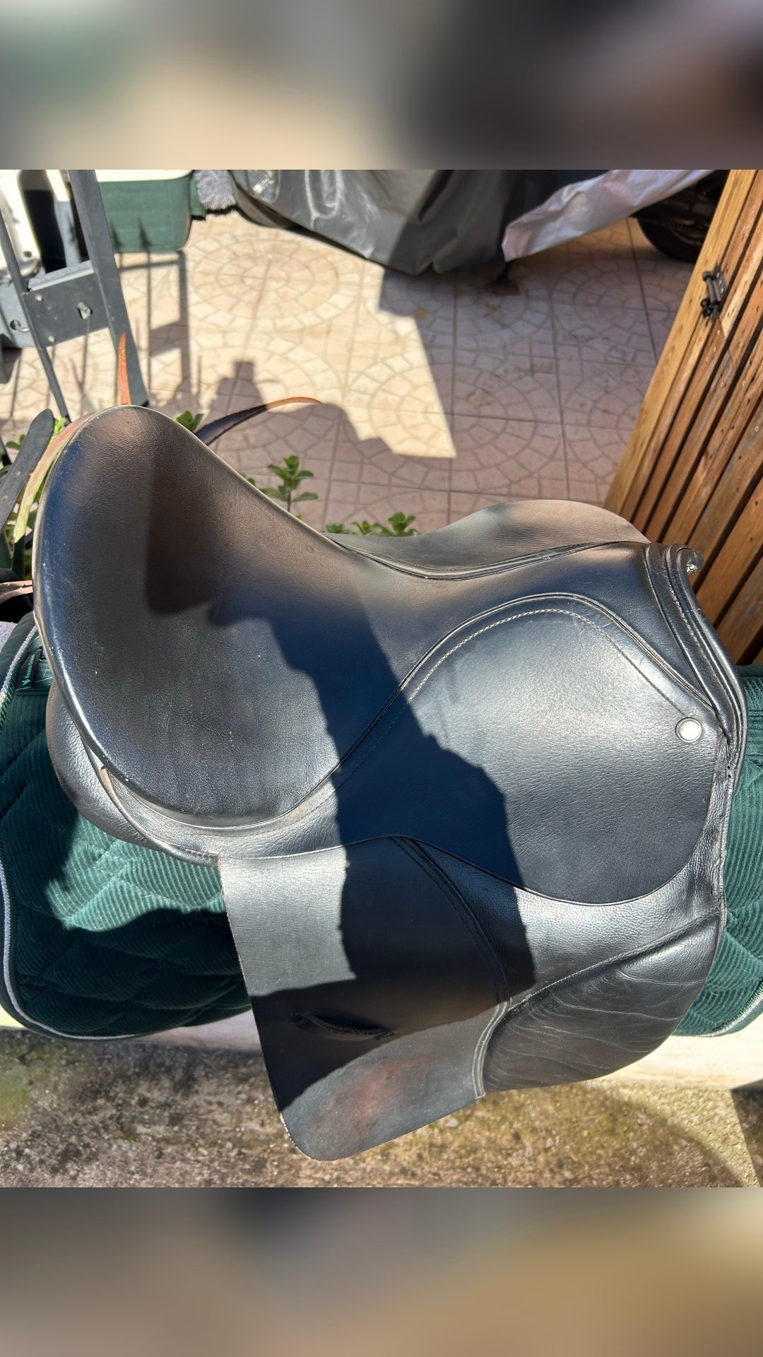 Selle 16 pouce plutôt taille poney ou petit cheval, média 2