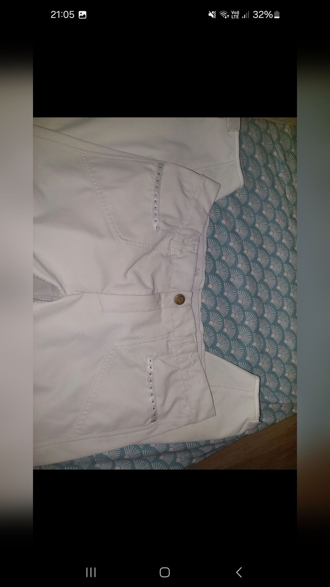 Pantalon de concours, média 2