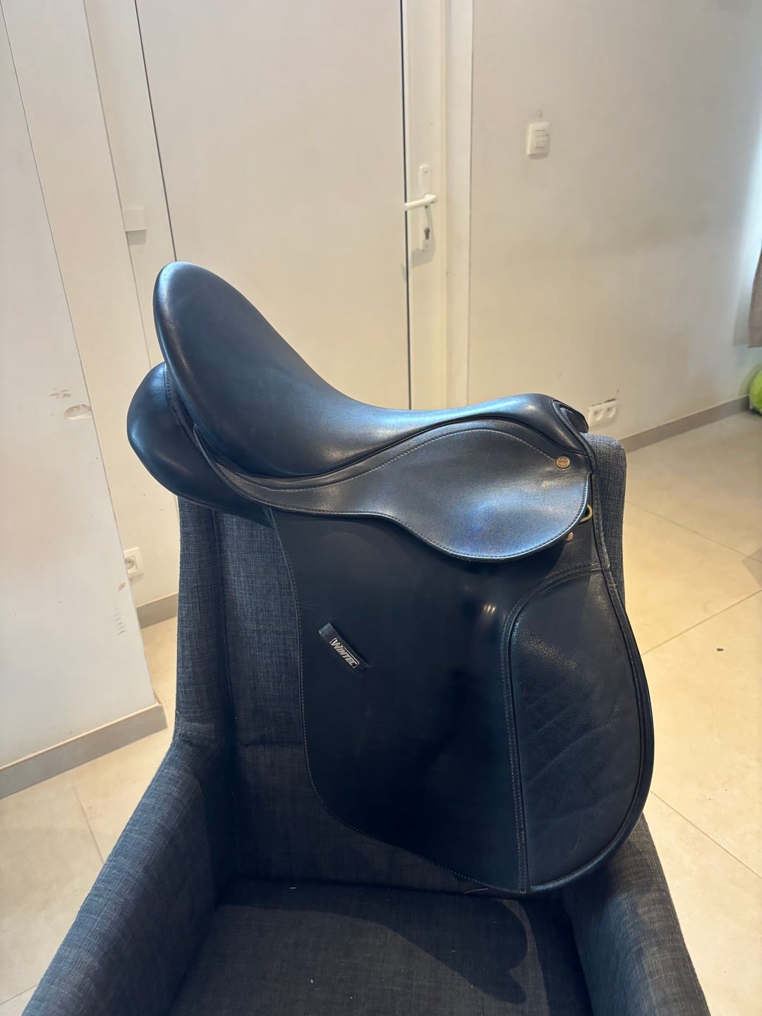 Selle wintec 250 16,5, média 3