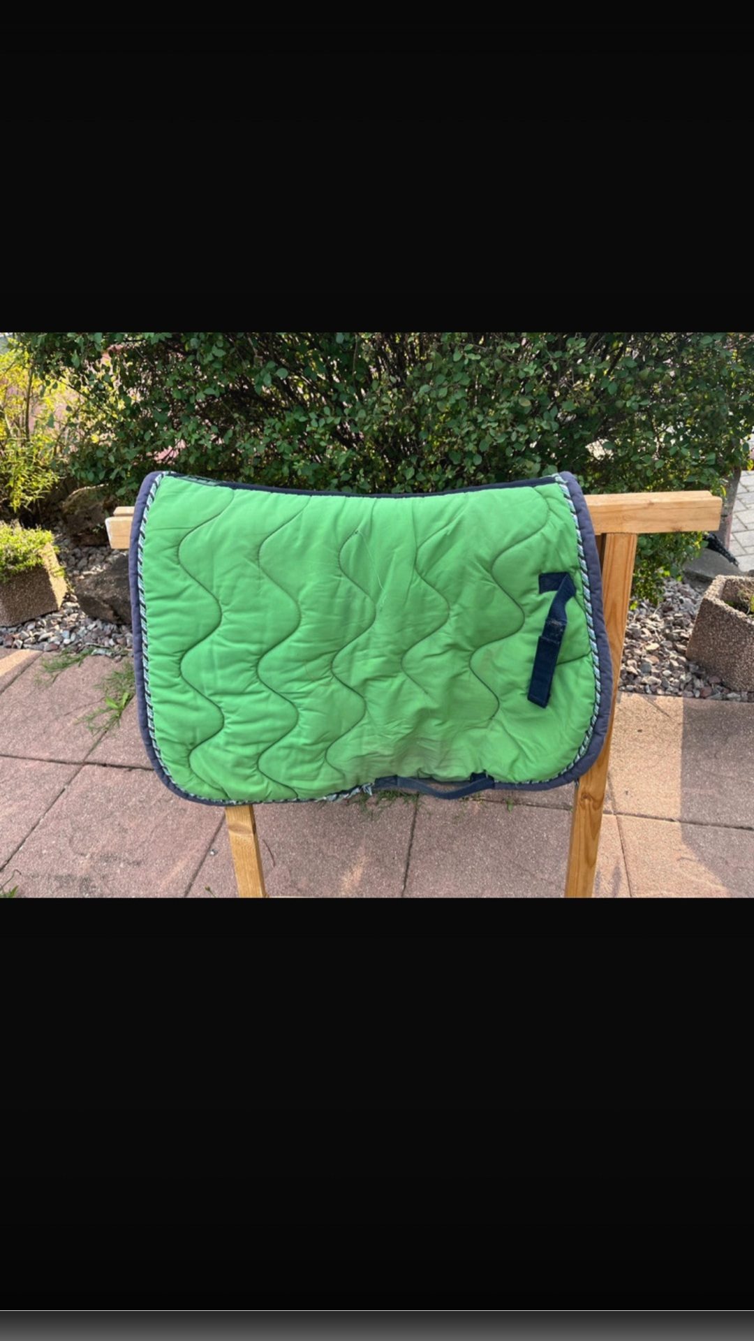 Tapis de selle vert, média 3