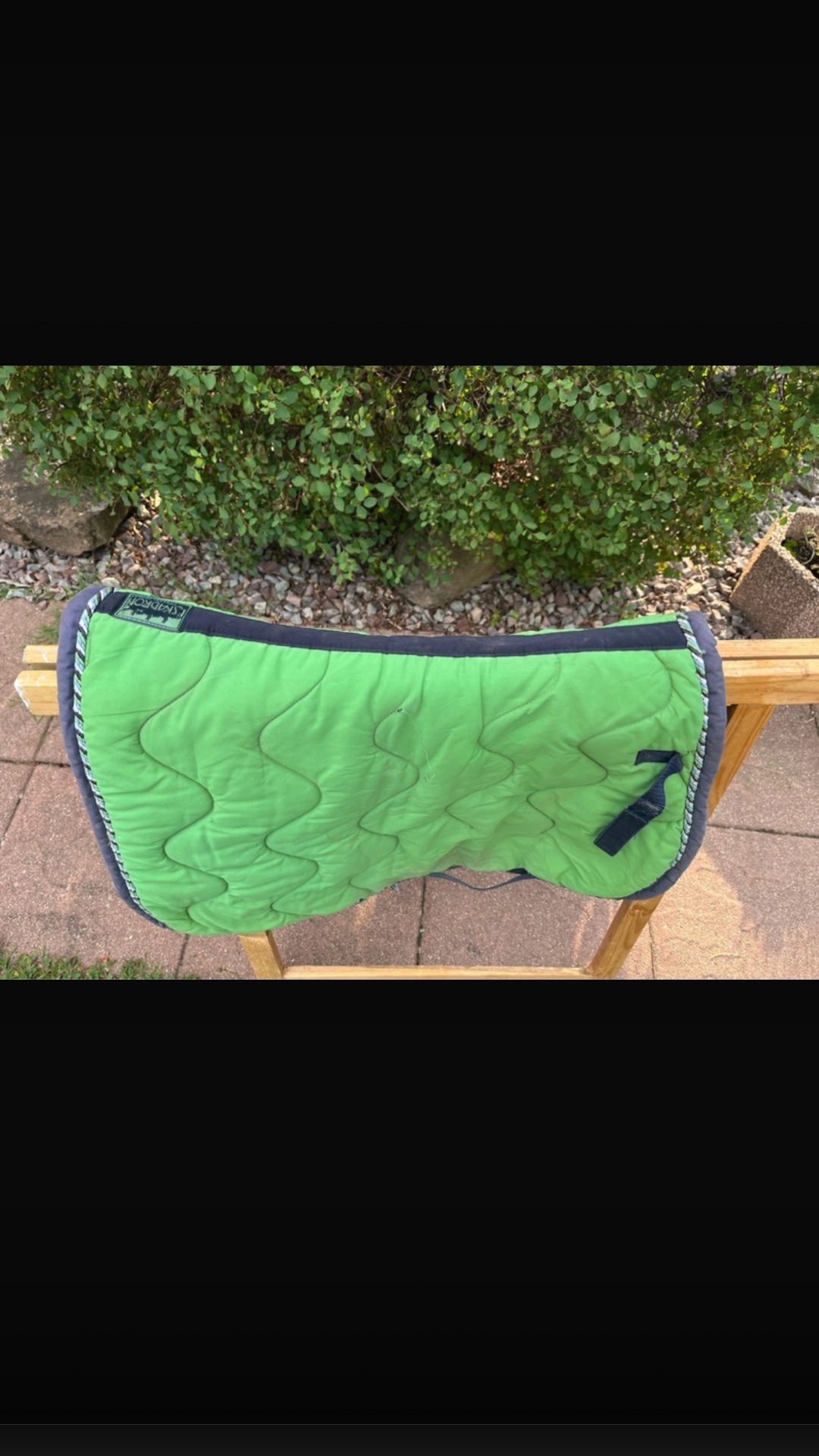 Tapis de selle vert, média 2