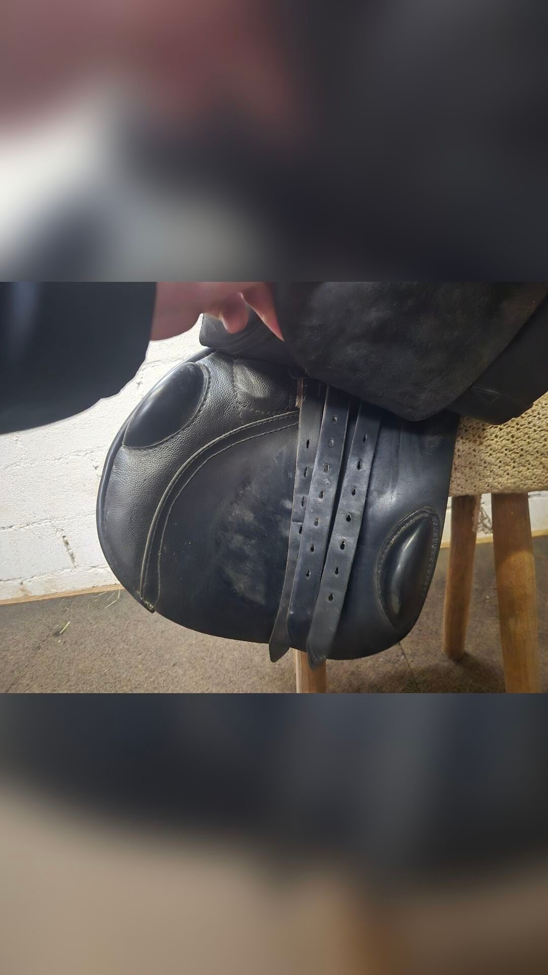 Selle en cuir noir de chez Marcus Henning, média 5