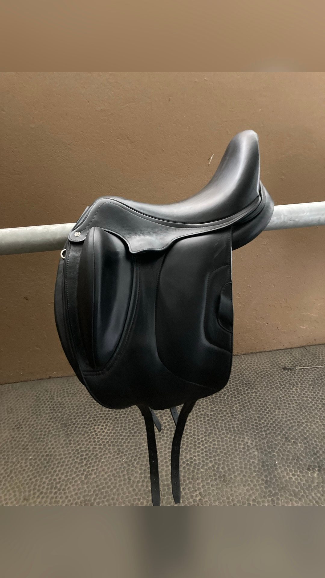 Selle de dressage, média 4