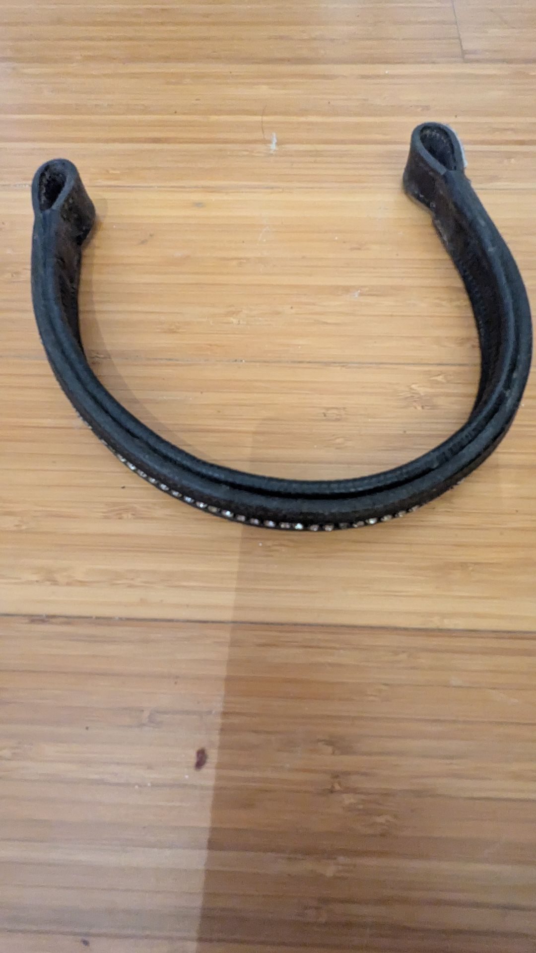 Frontal en cuir avec strass, média 4