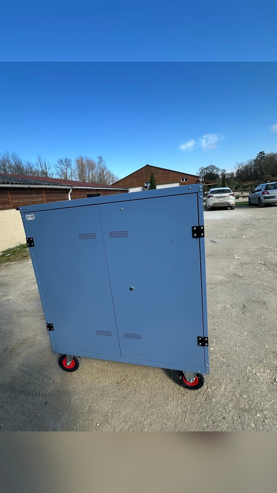 Malle de concours neuve à vendre - Kleider Concept Bleu pigeon, média 10