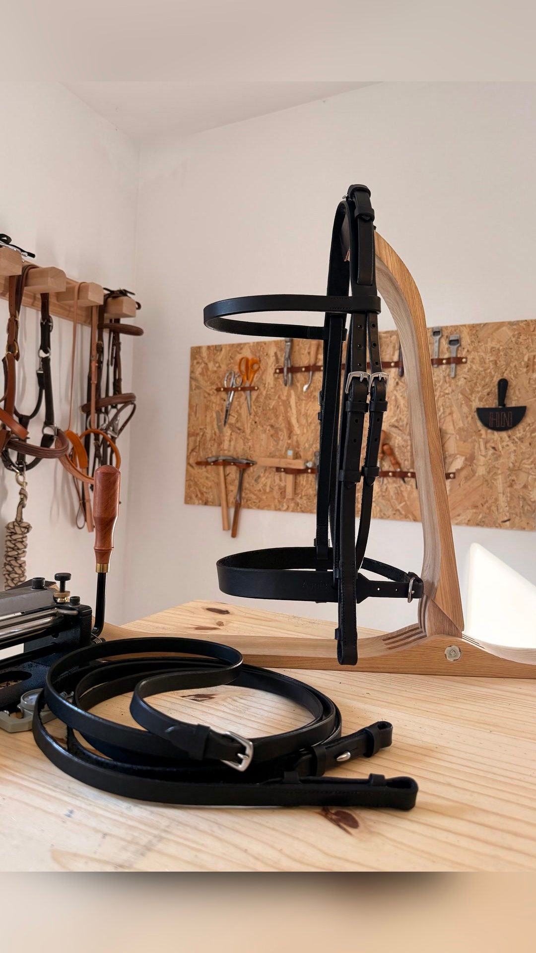 Artisan sellier - articles sur-mesure intemporels, média 2