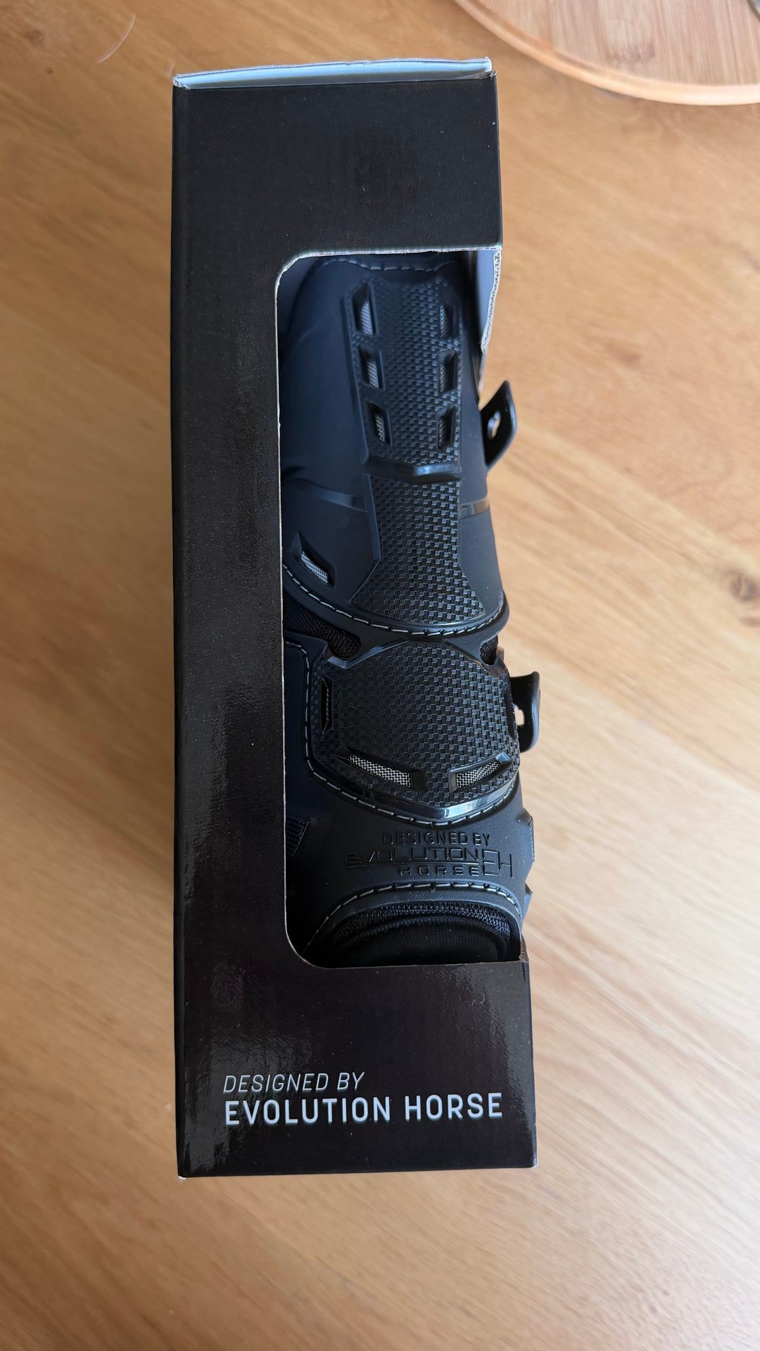 Hybrid tendon boots Stübben, média 2