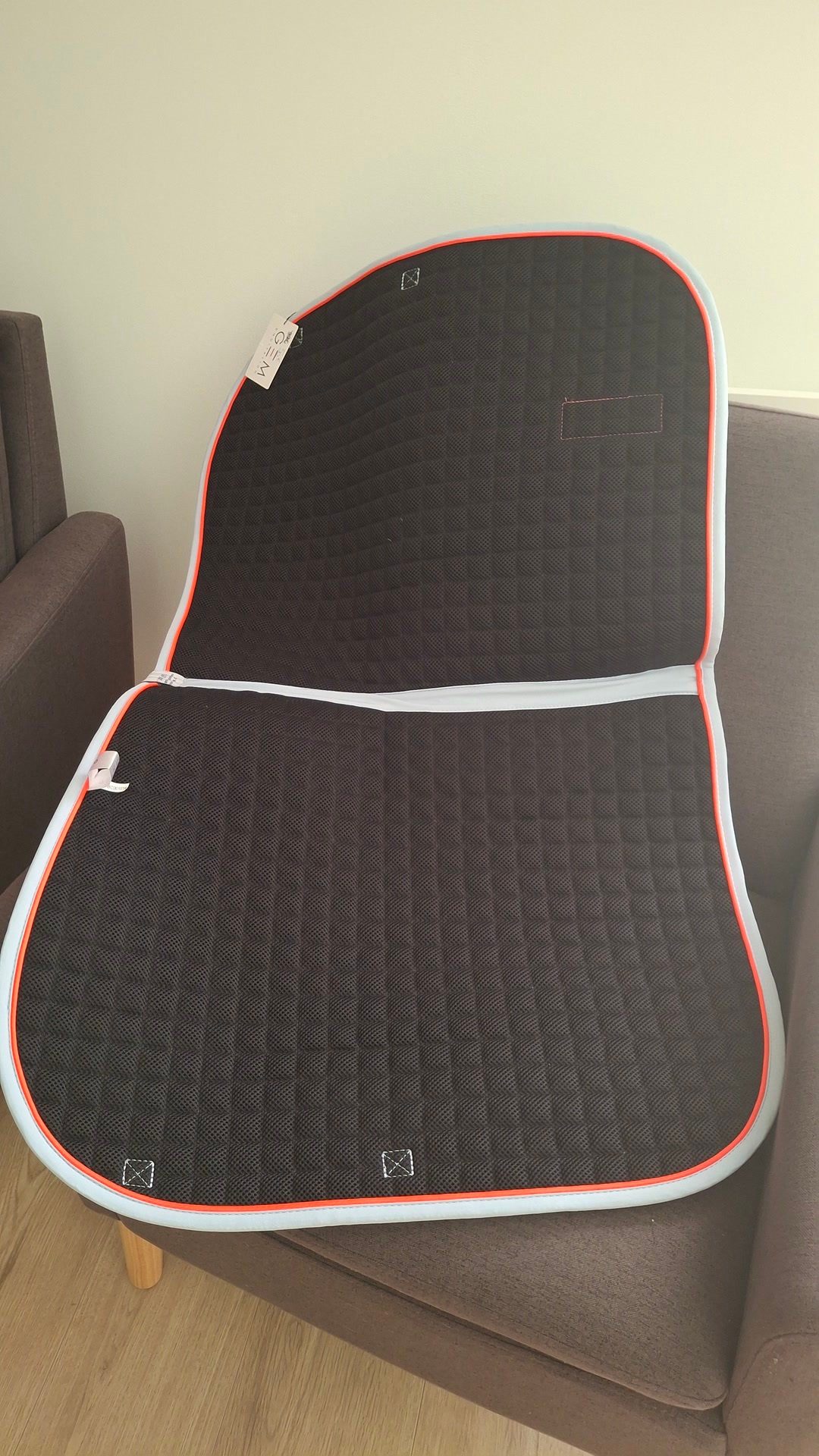 Tapis GEM neuf, média 2