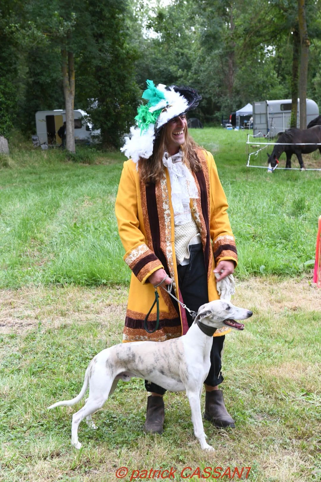 Location costume cavalière, média 7
