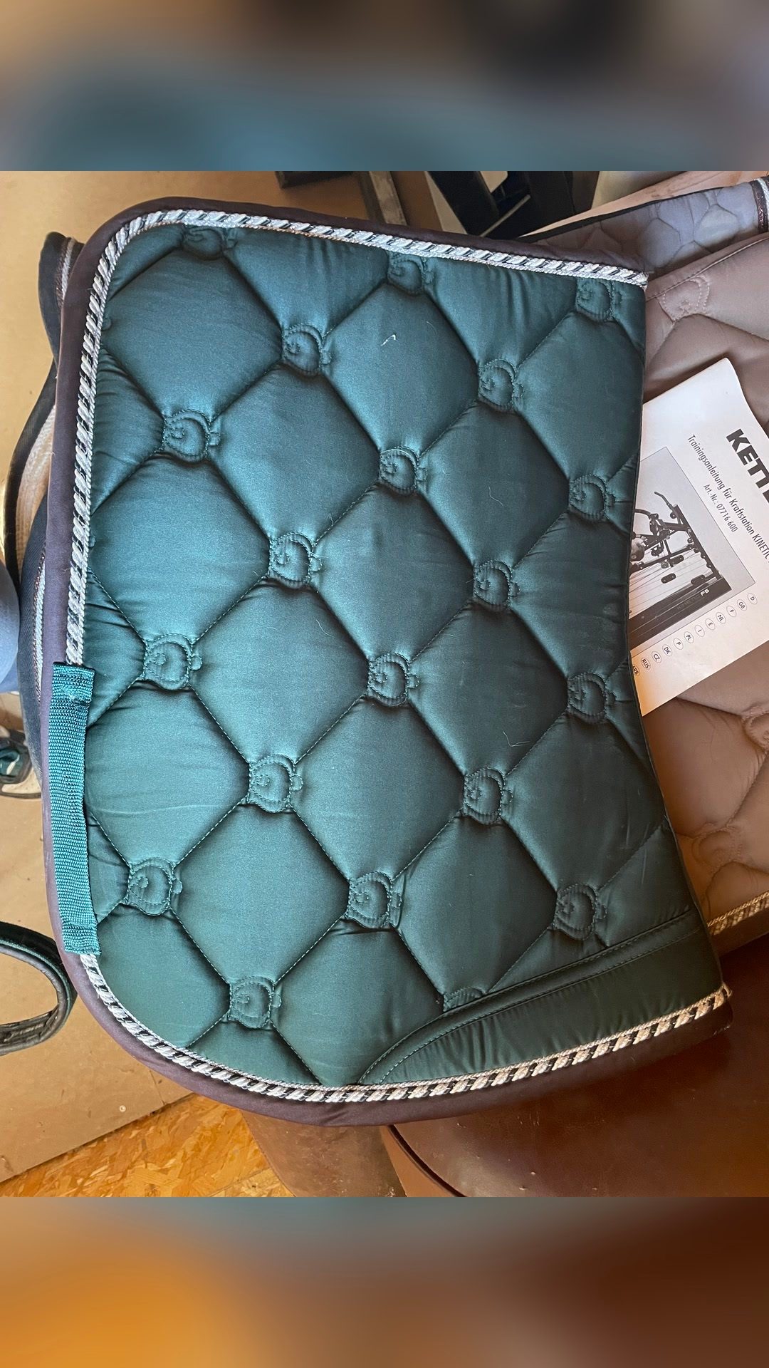 Tapis vert sapin, média 2