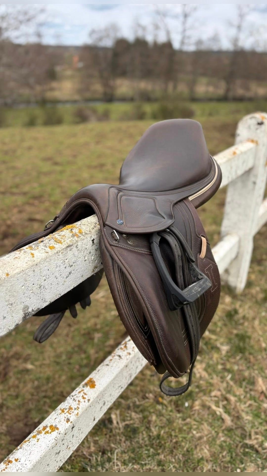 Selle Ikonic à vendre 17, média 3