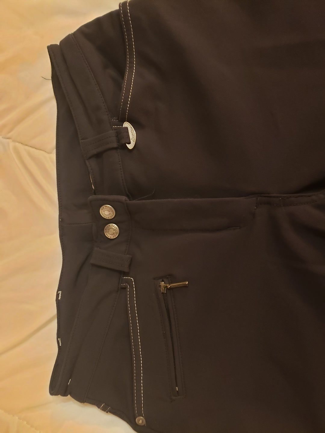 Pantalon Fouganza neuf, média 3