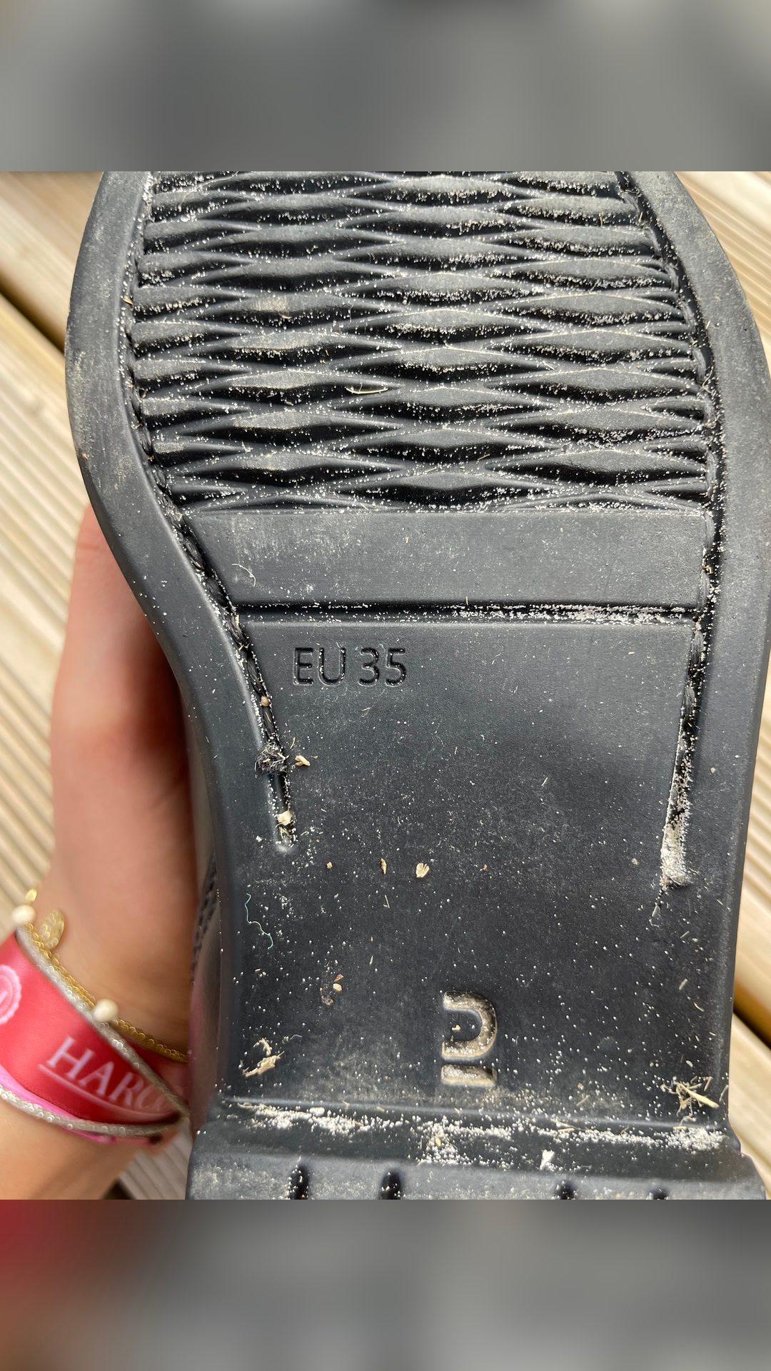 Boots, média 2