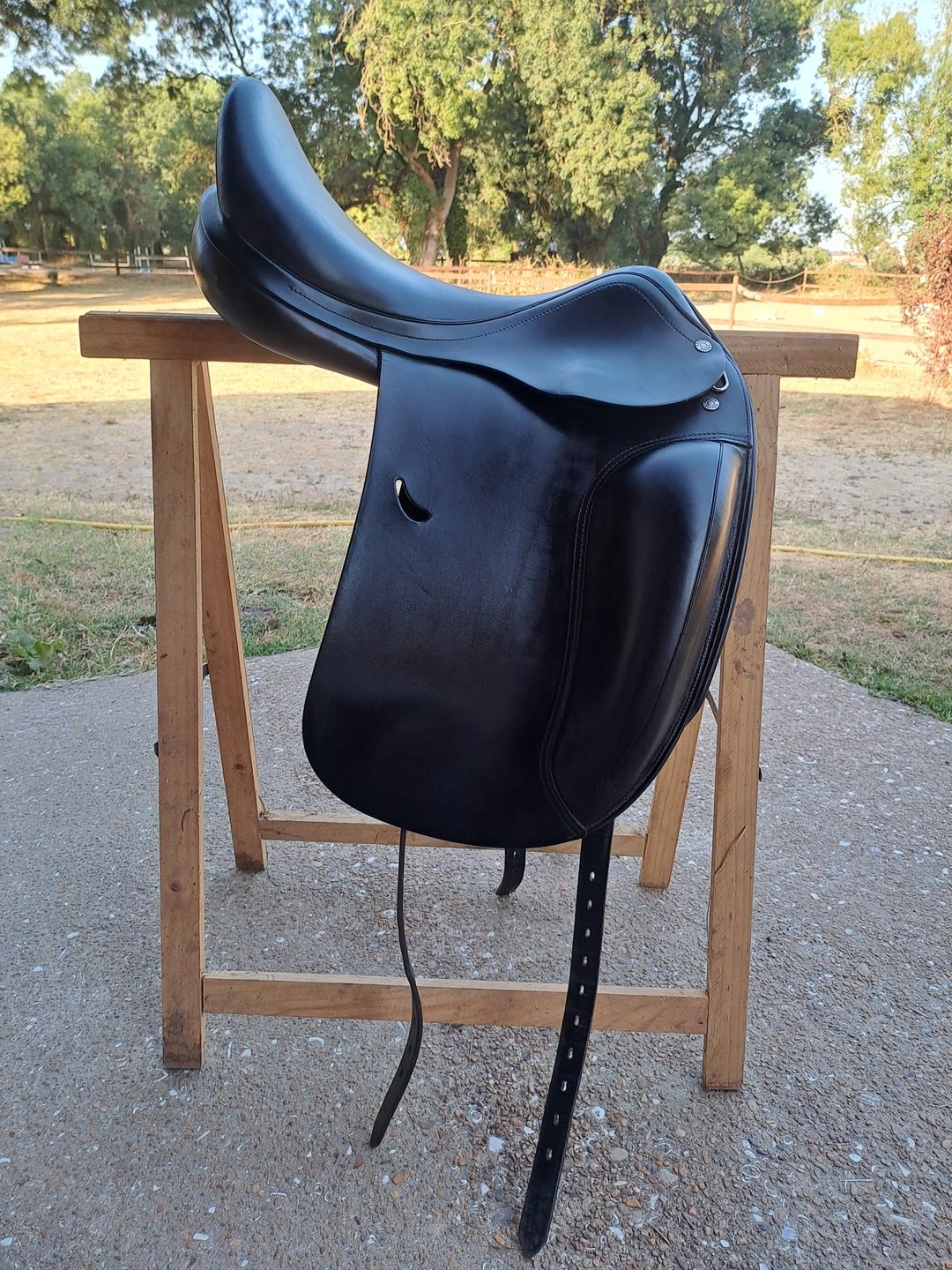 Selle dressage emporio 17.5, média 3