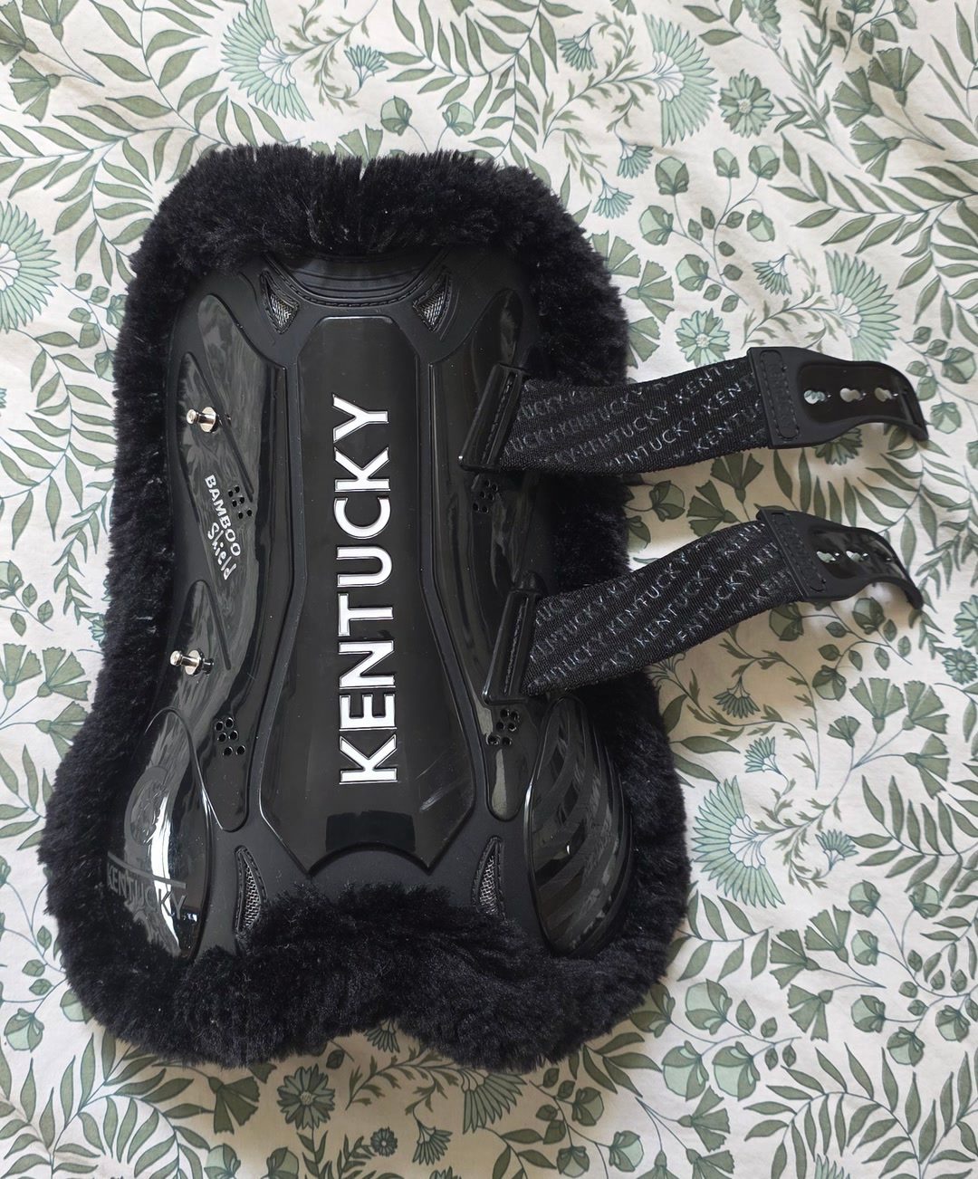 Kentucky Horsewear - Guêtres ouvertes mouton noir vegan Bamboo Elastique noir, média 10