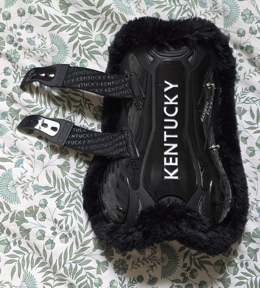 Kentucky Horsewear - Guêtres ouvertes mouton noir vegan Bamboo Elastique noir, média 6