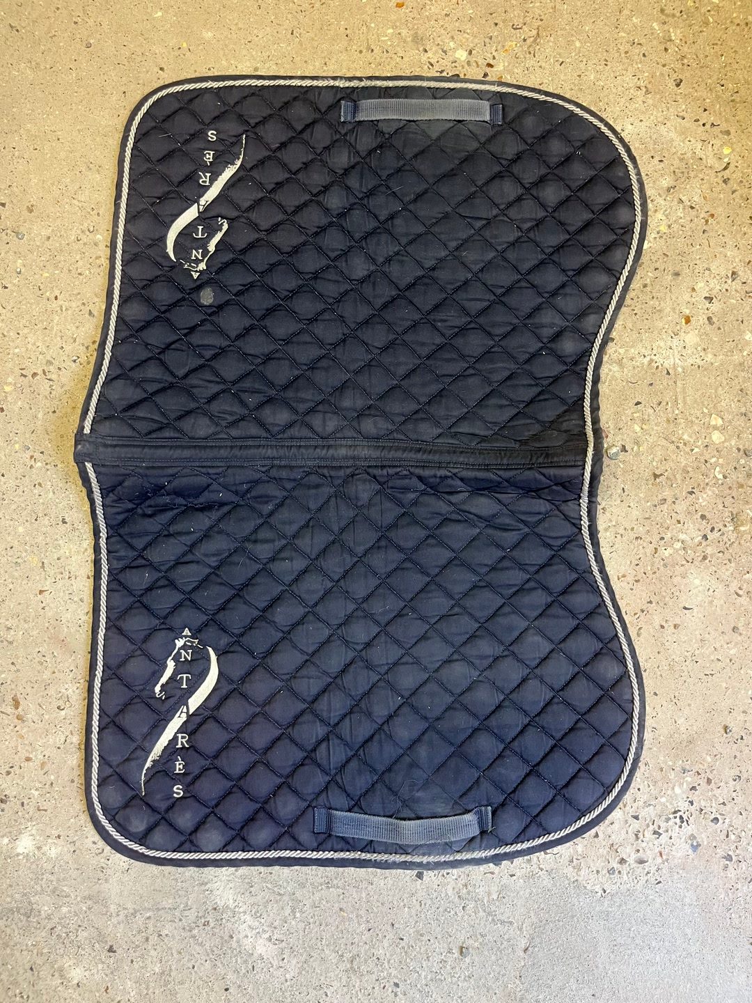 Tapis de selle antares, média 6