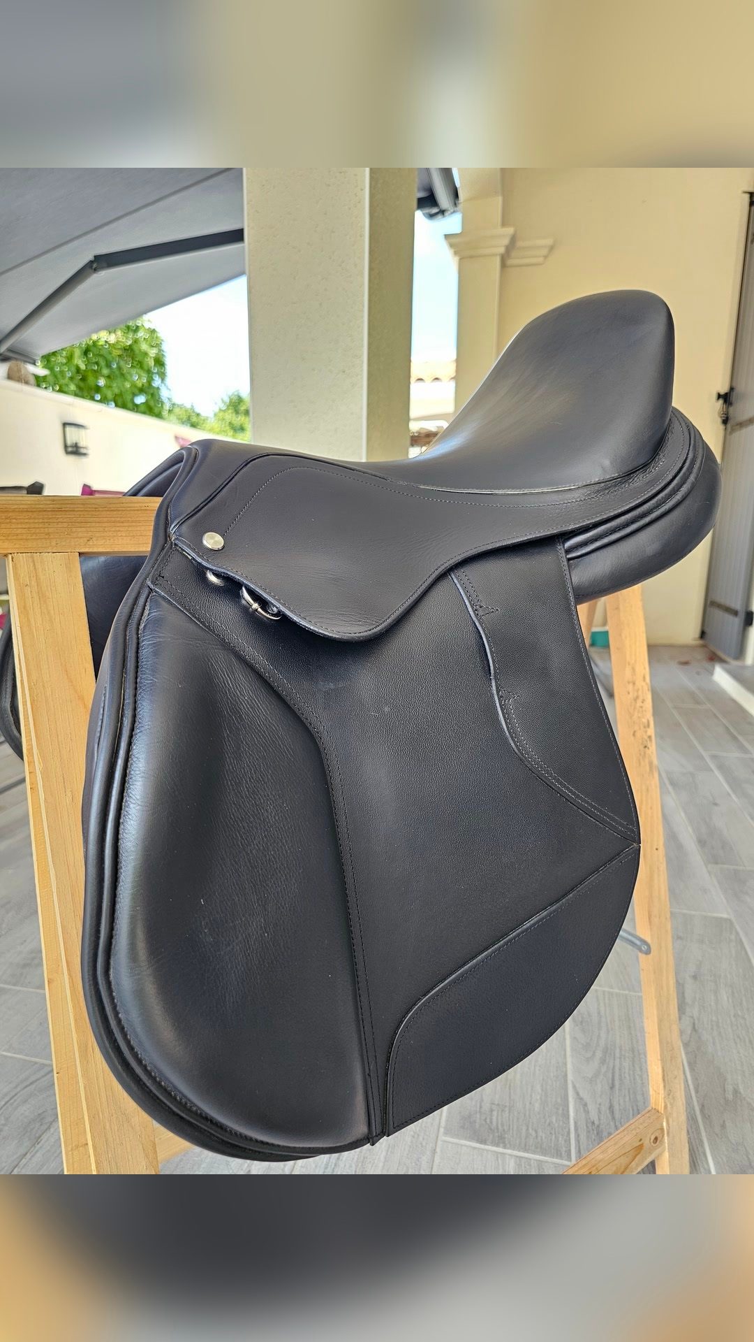 Selle FOUGANZA cuir 17,5", média 3