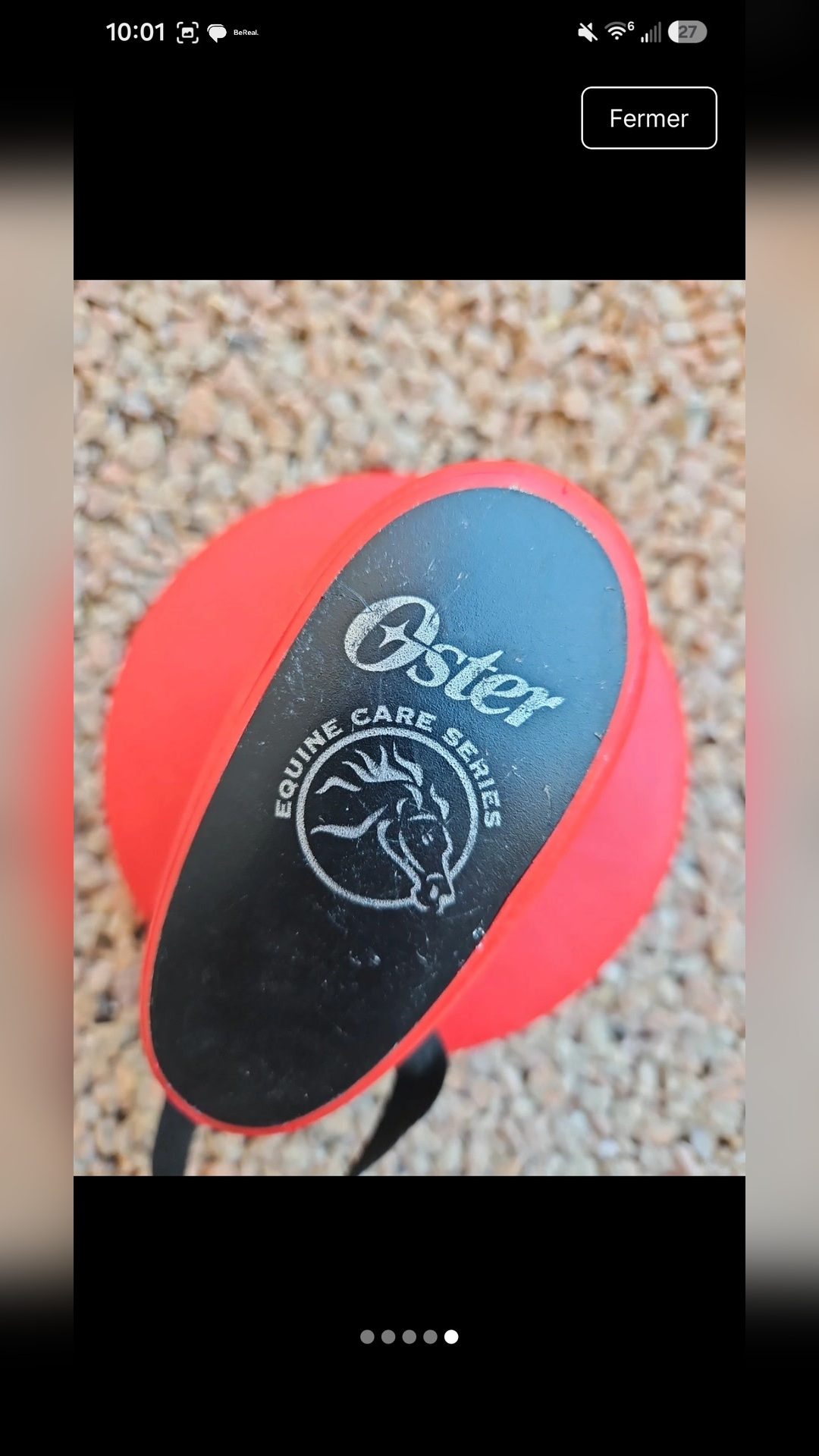 Étrille caoutchou rouge Oster, média 5