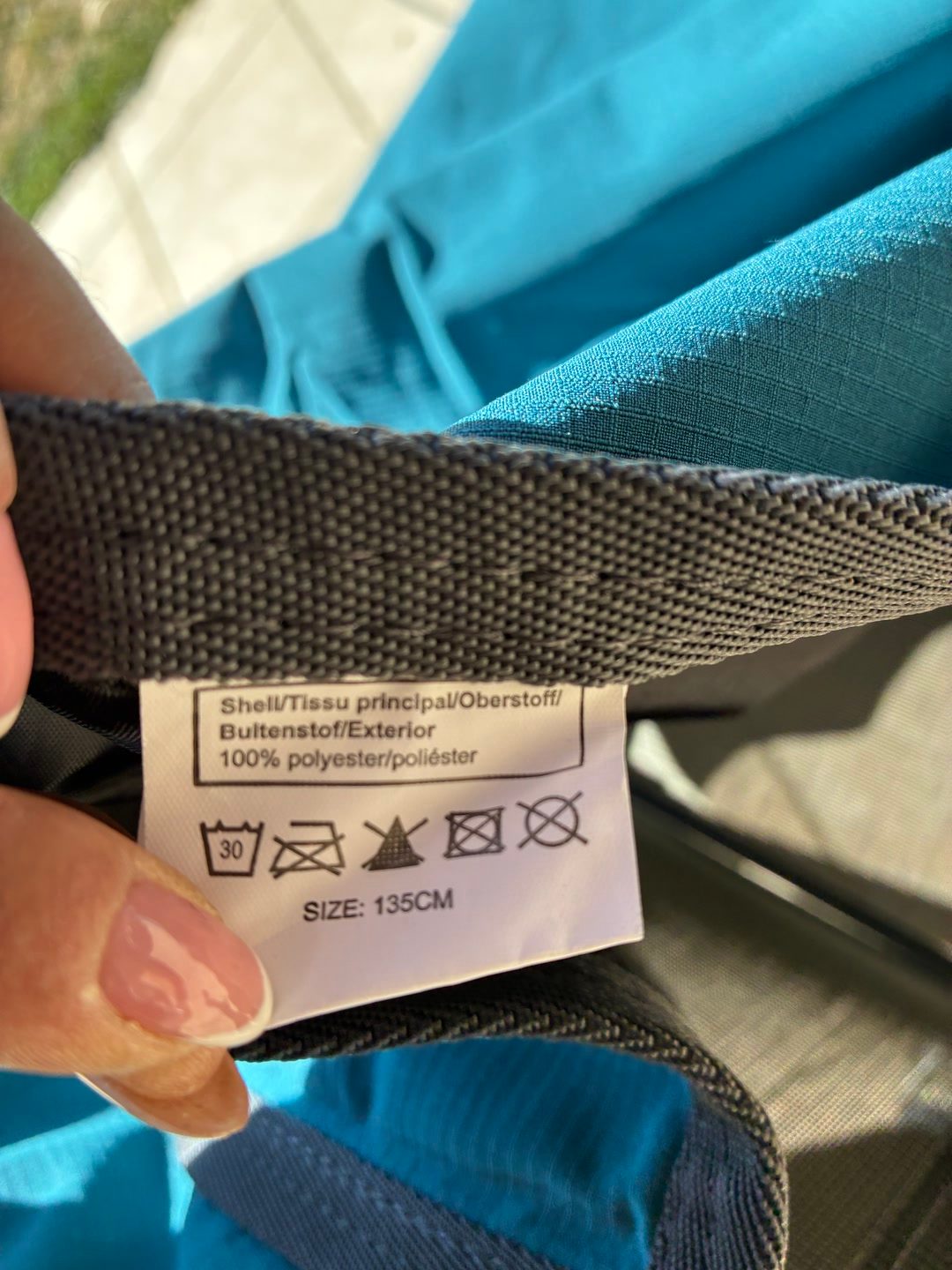 Couverture imperméable T135 neuve, média 4