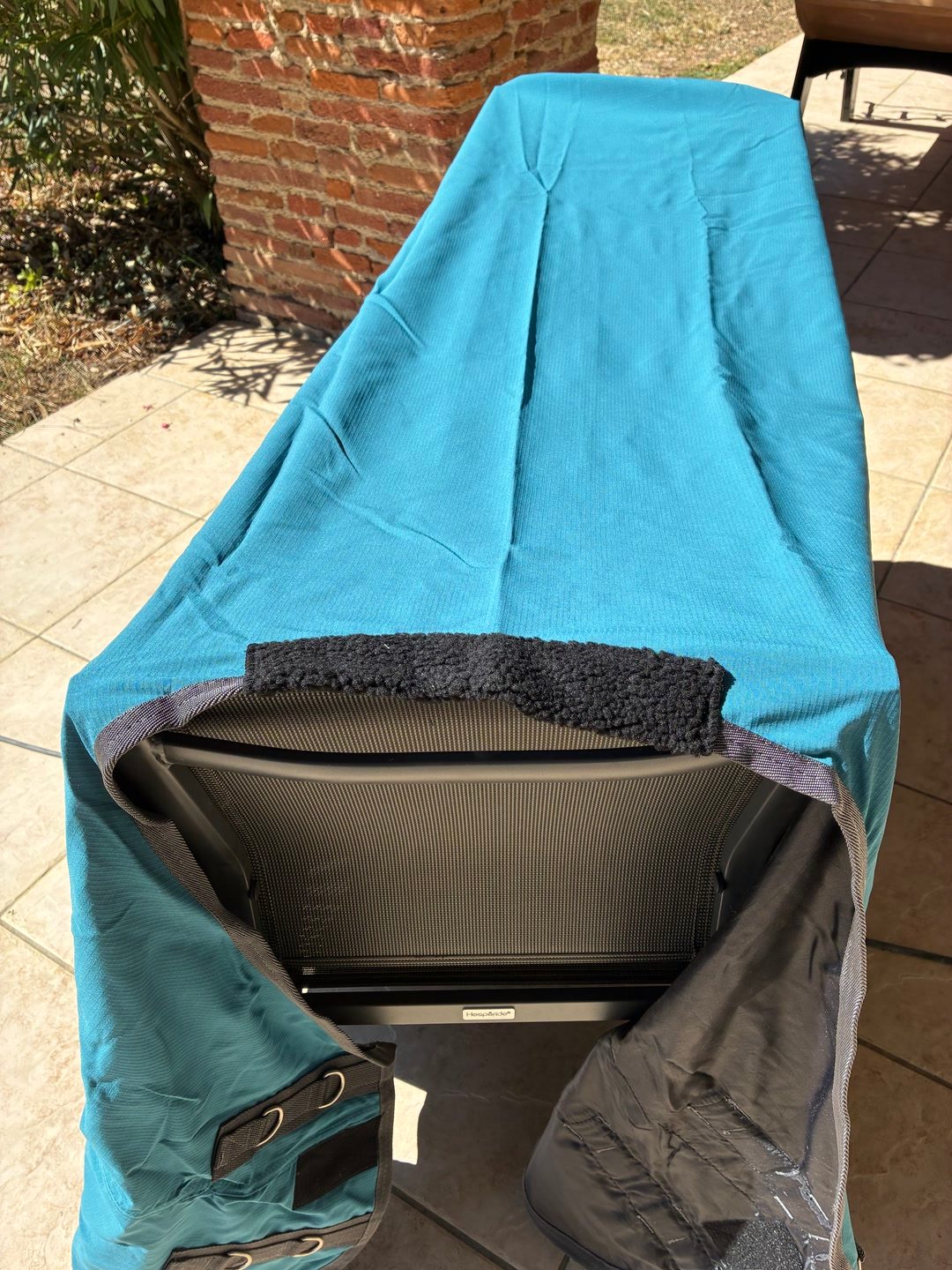 Couverture imperméable T135 neuve, média 2