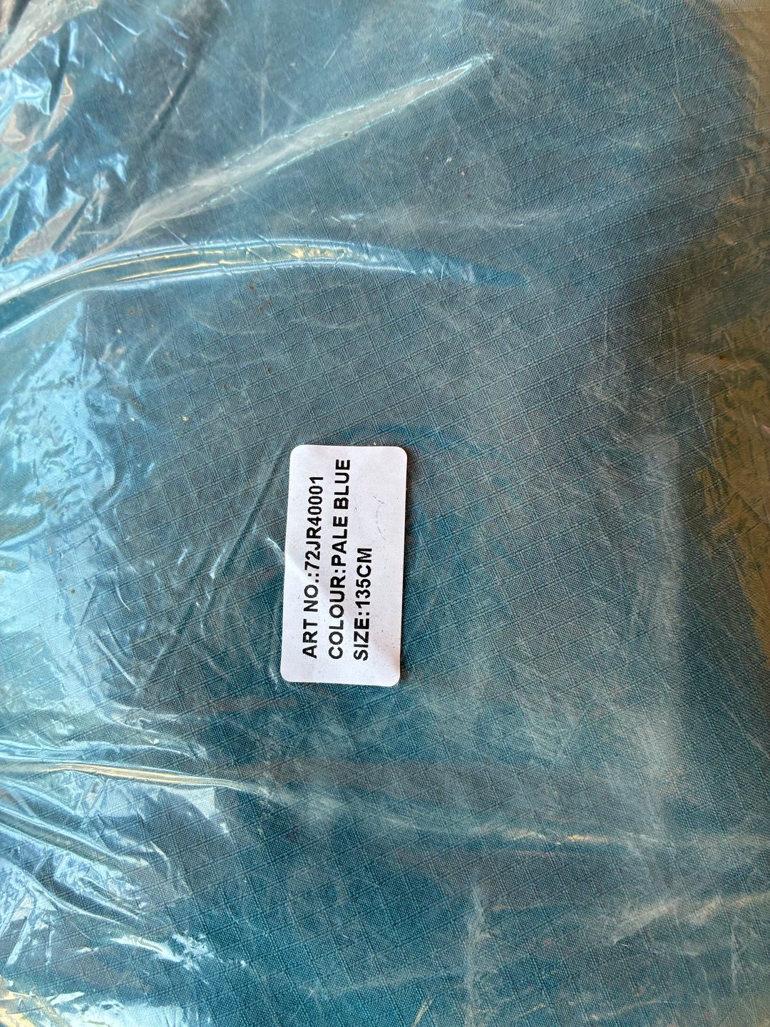 Couverture imperméable T135 neuve, média 5