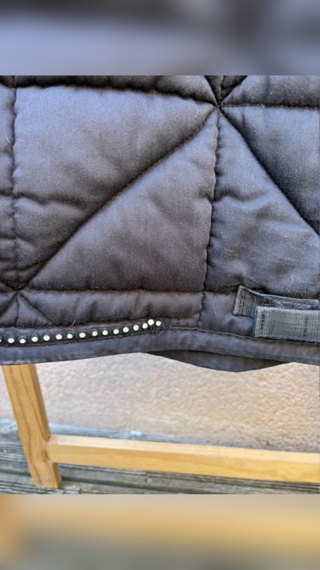 Tapis de selle noir, média 5