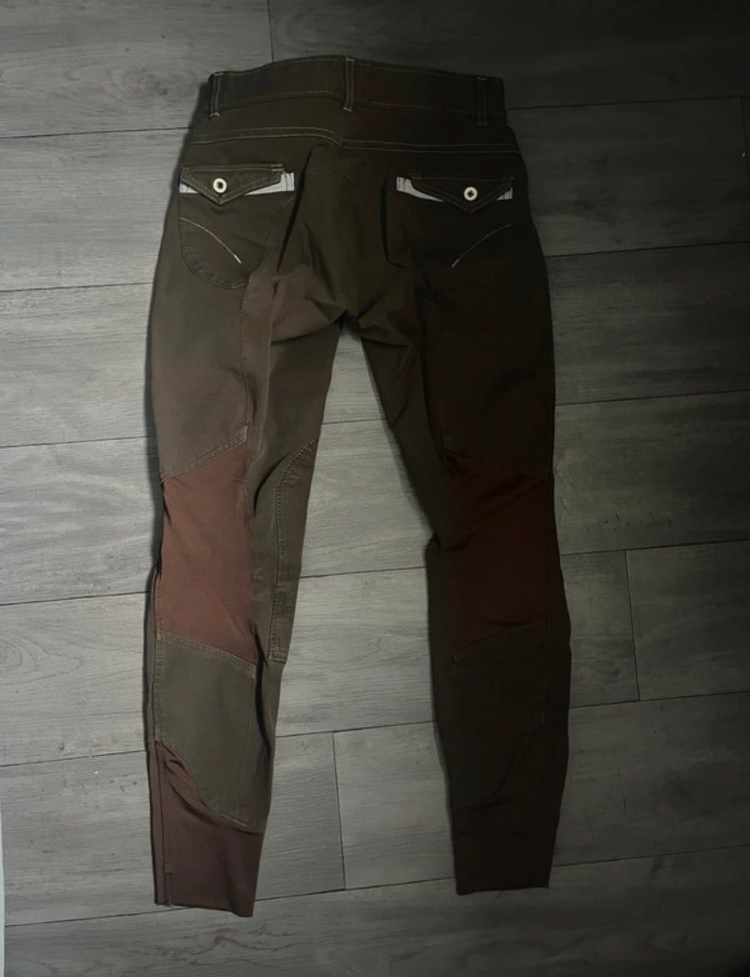 Pantalon, média 4