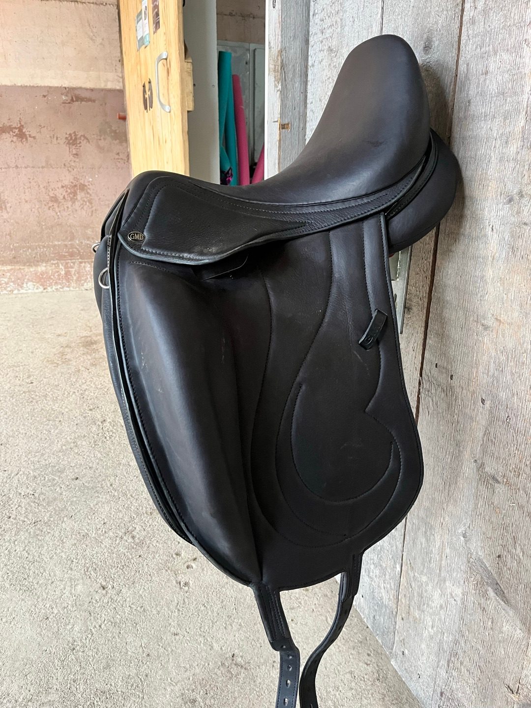 Selle de dressage 17 pouces, média 2
