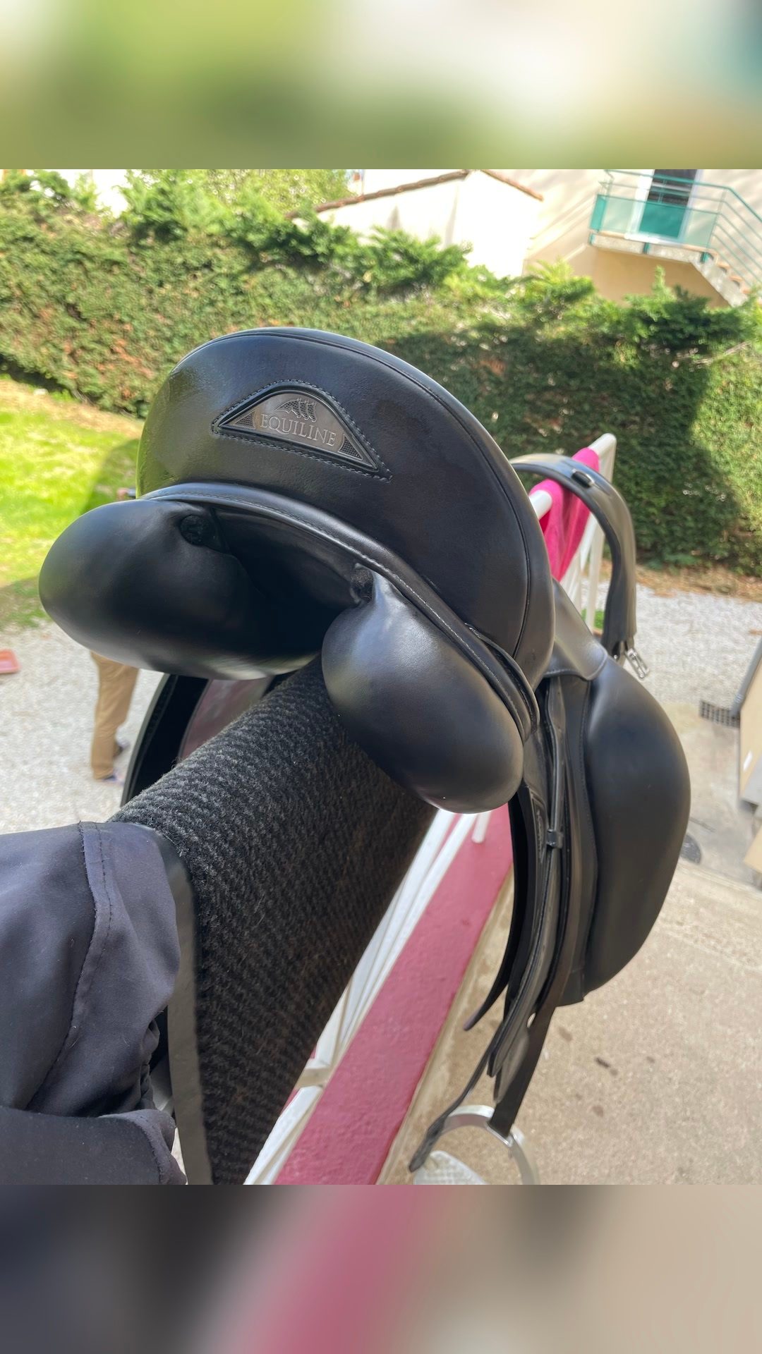 Selle de dressage Equiline, média 4