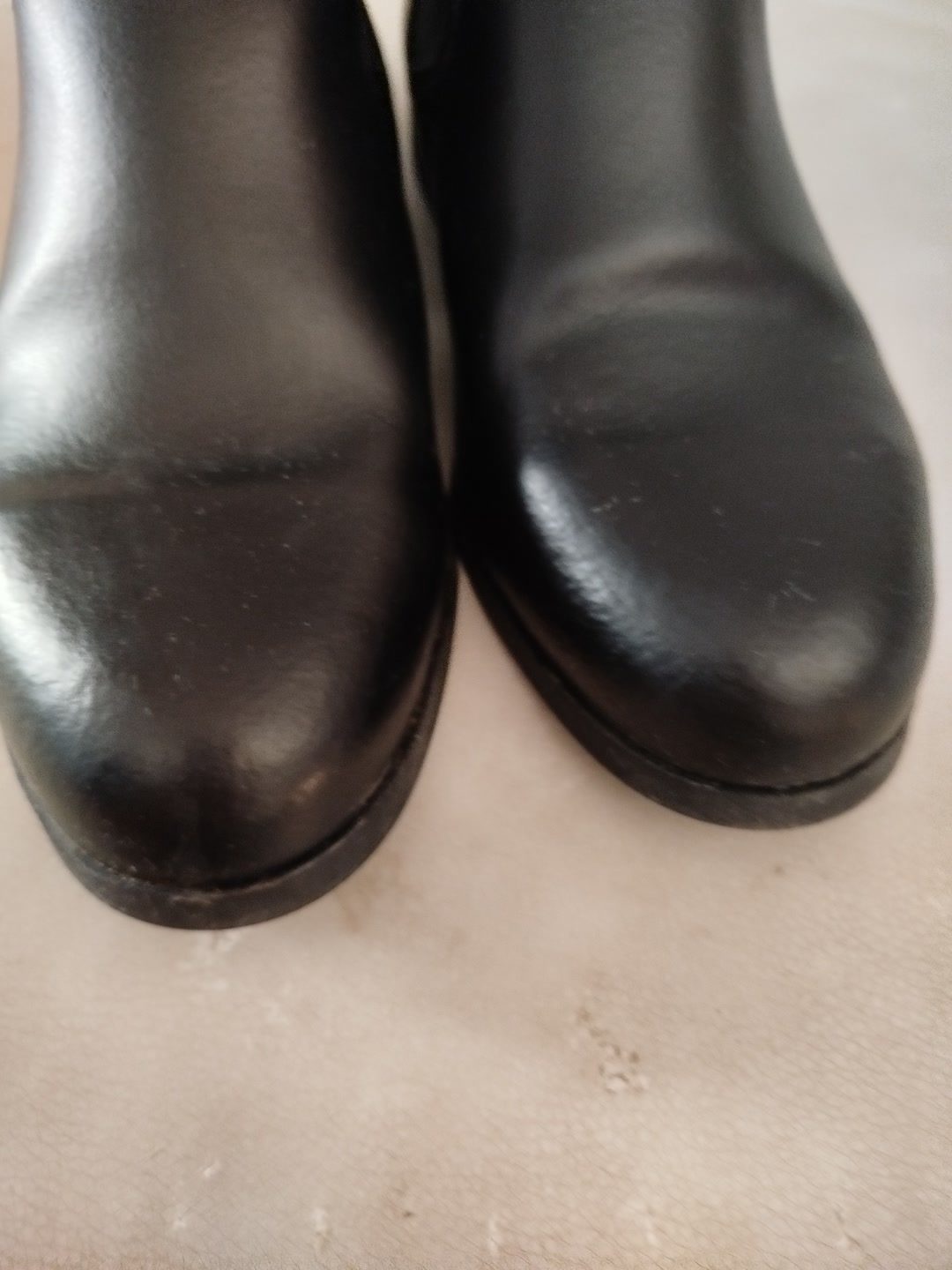 Boots, média 3