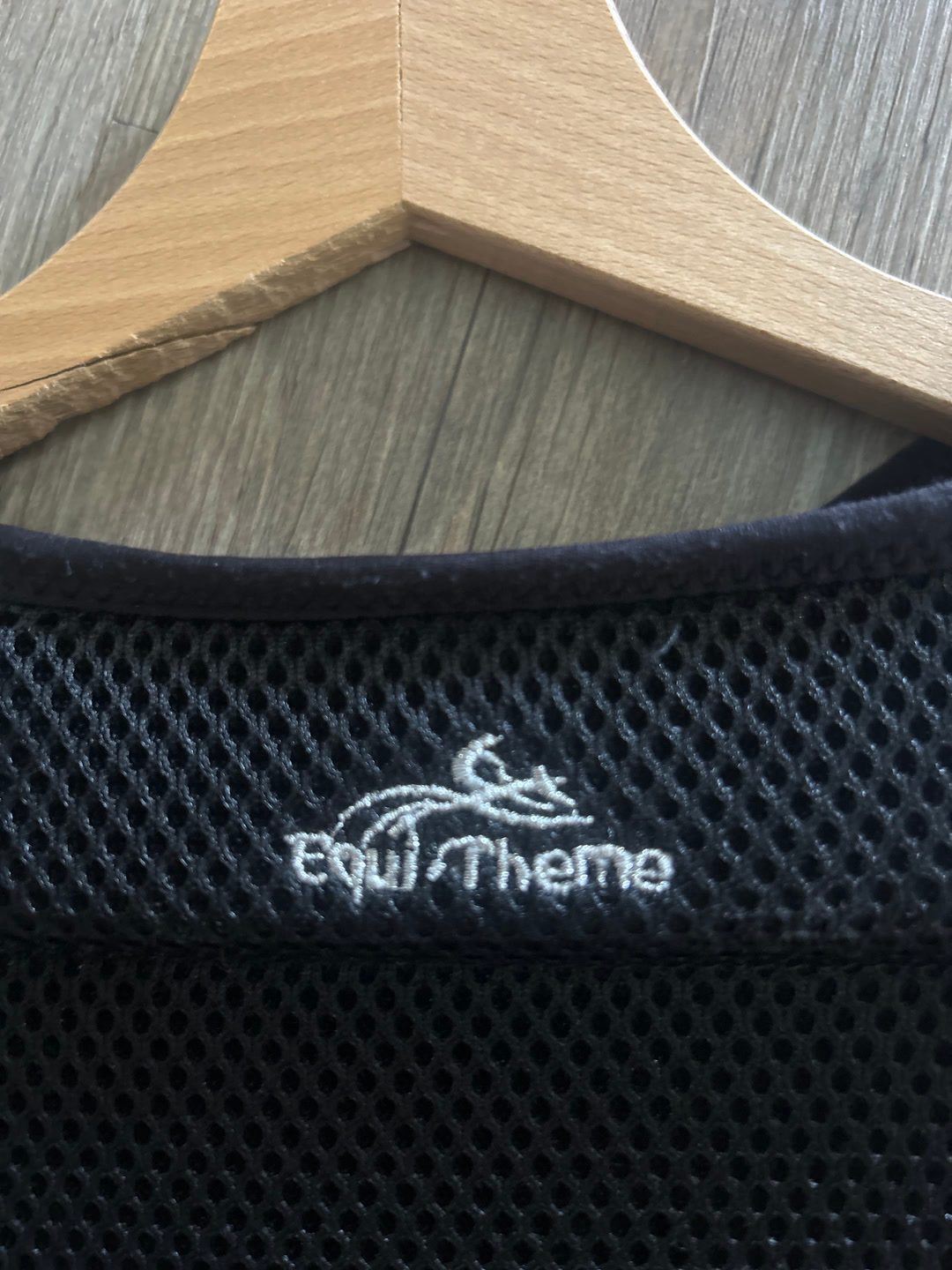Plastron Équitheme, média 3