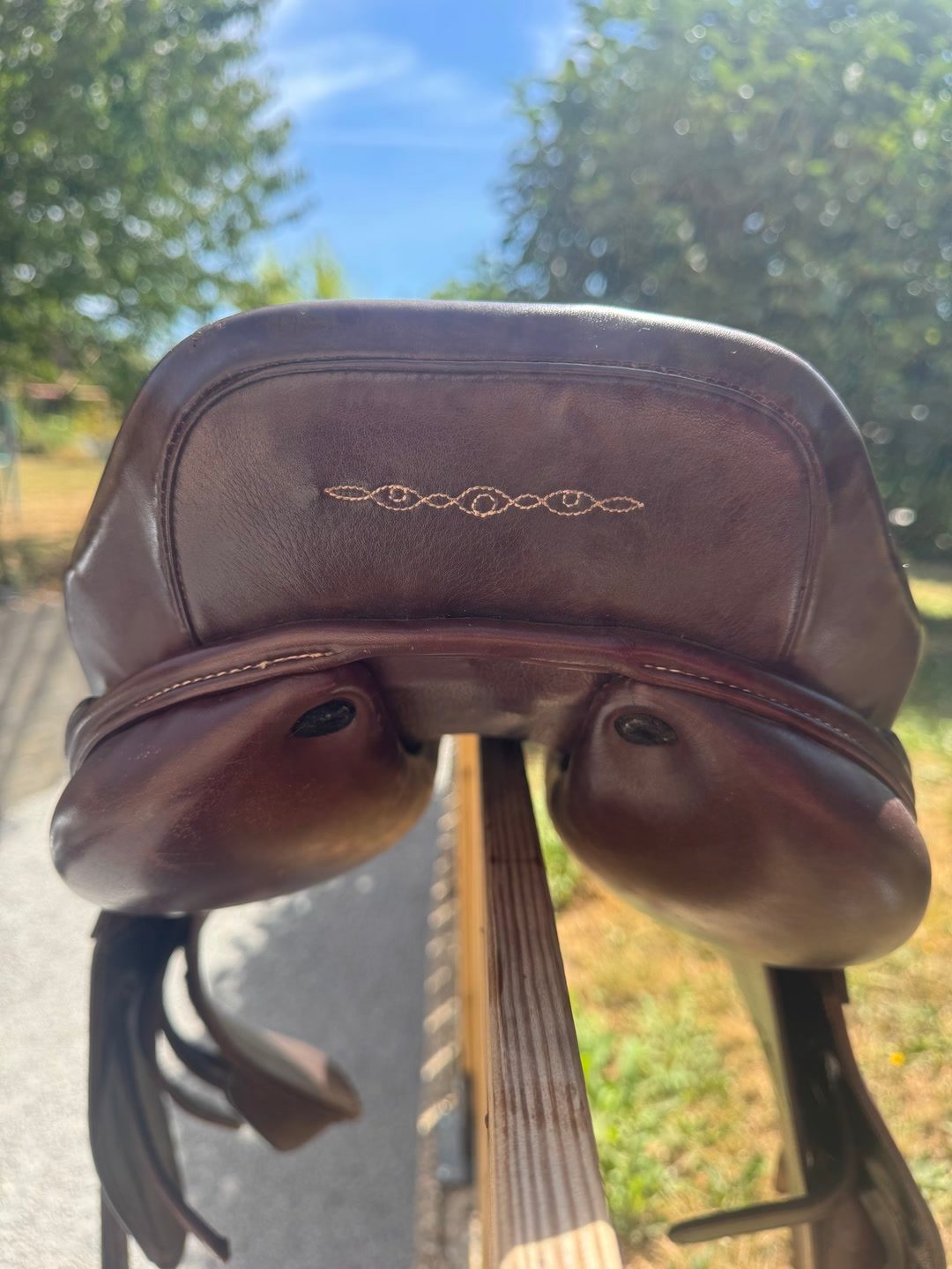 Selle mixte Fourganza cuir marron en 17,5, média 5