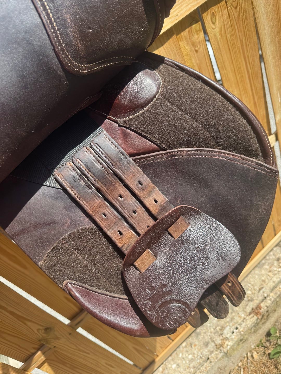 Selle mixte Fourganza cuir marron en 17,5, média 6